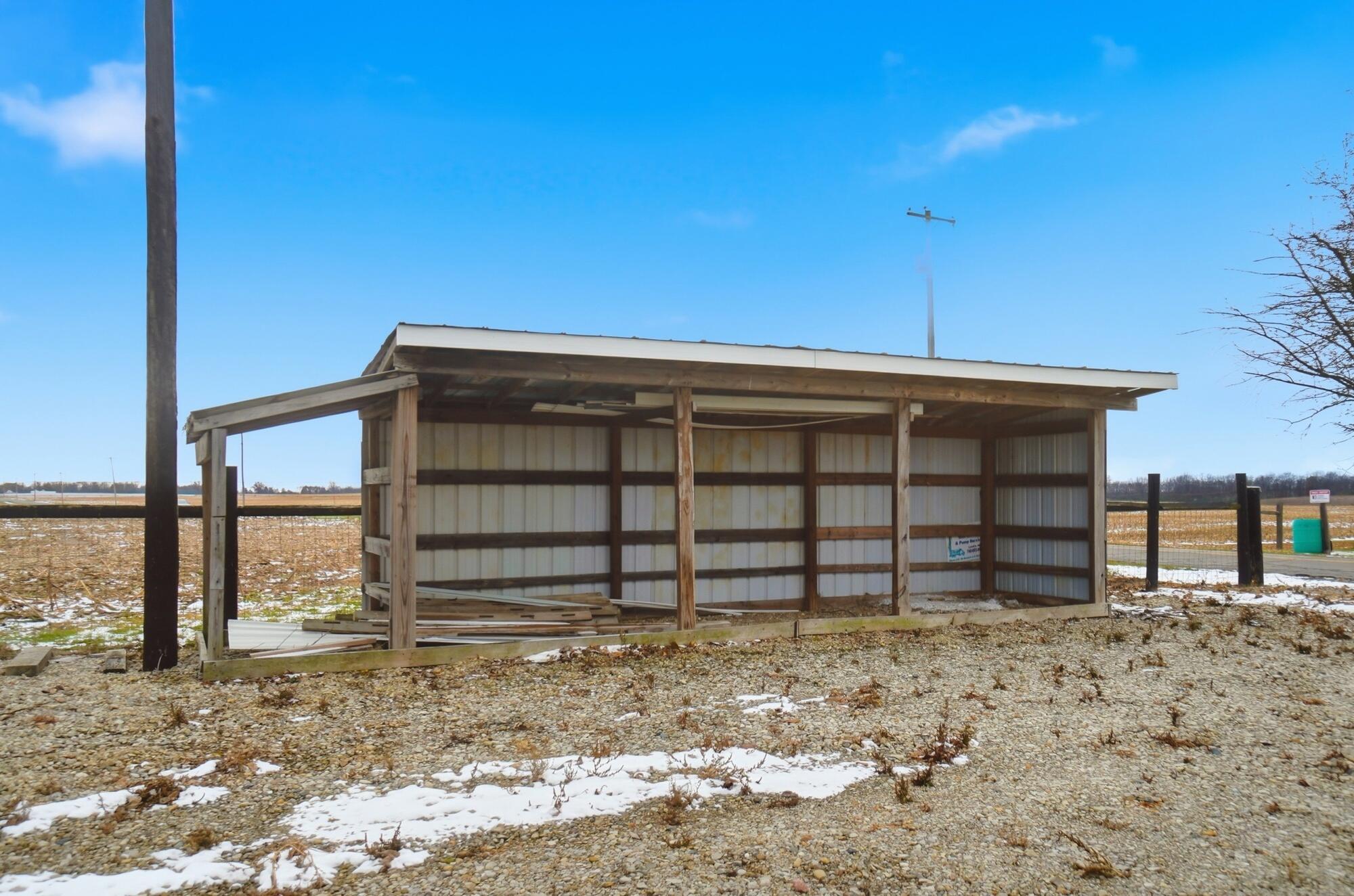 1125 Roberts Mill Road, London, Ohio 43140