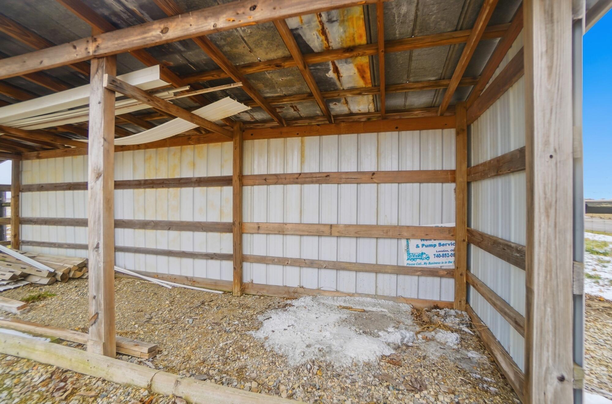 1125 Roberts Mill Road, London, Ohio 43140