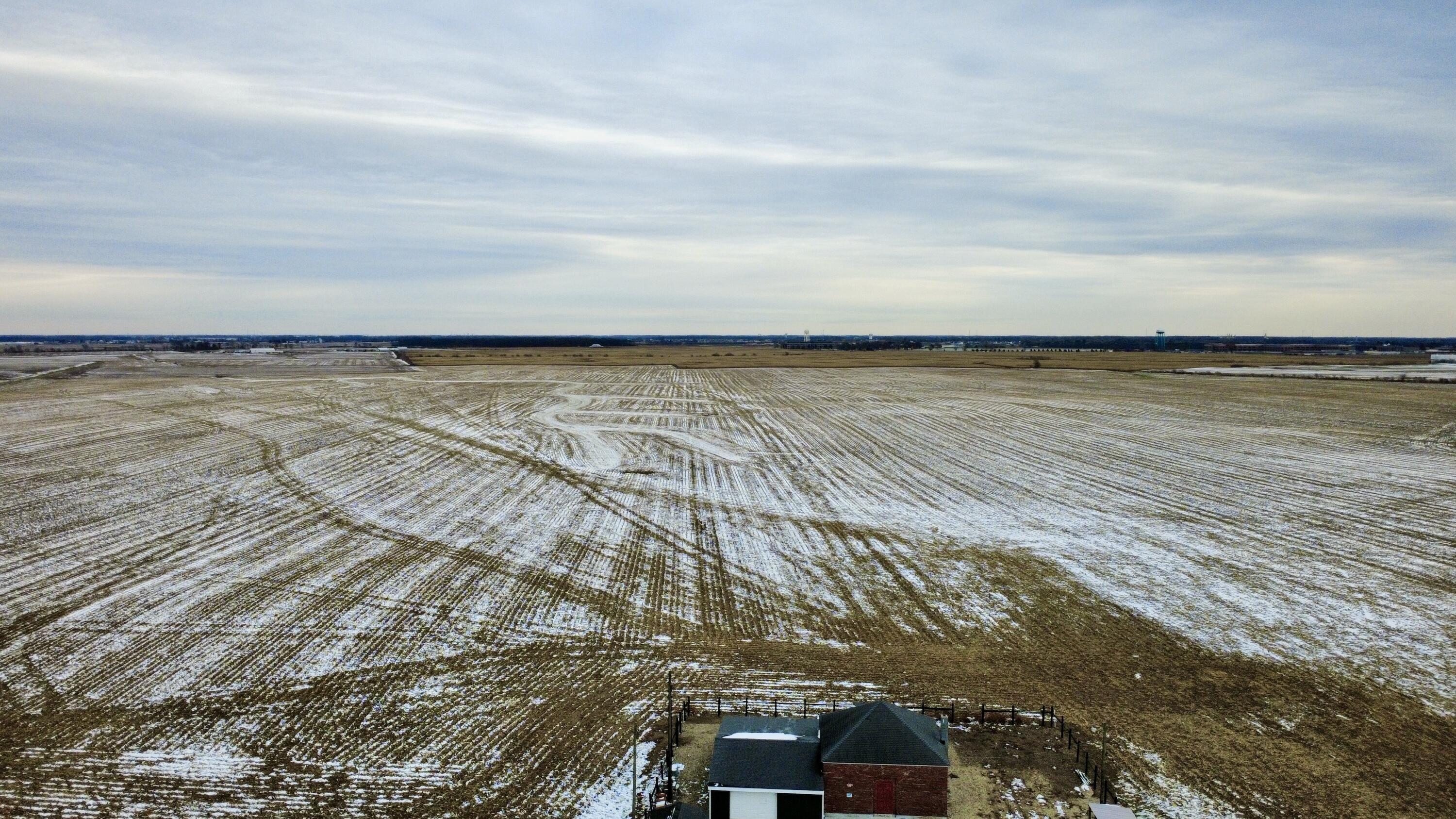 1125 Roberts Mill Road, London, Ohio 43140