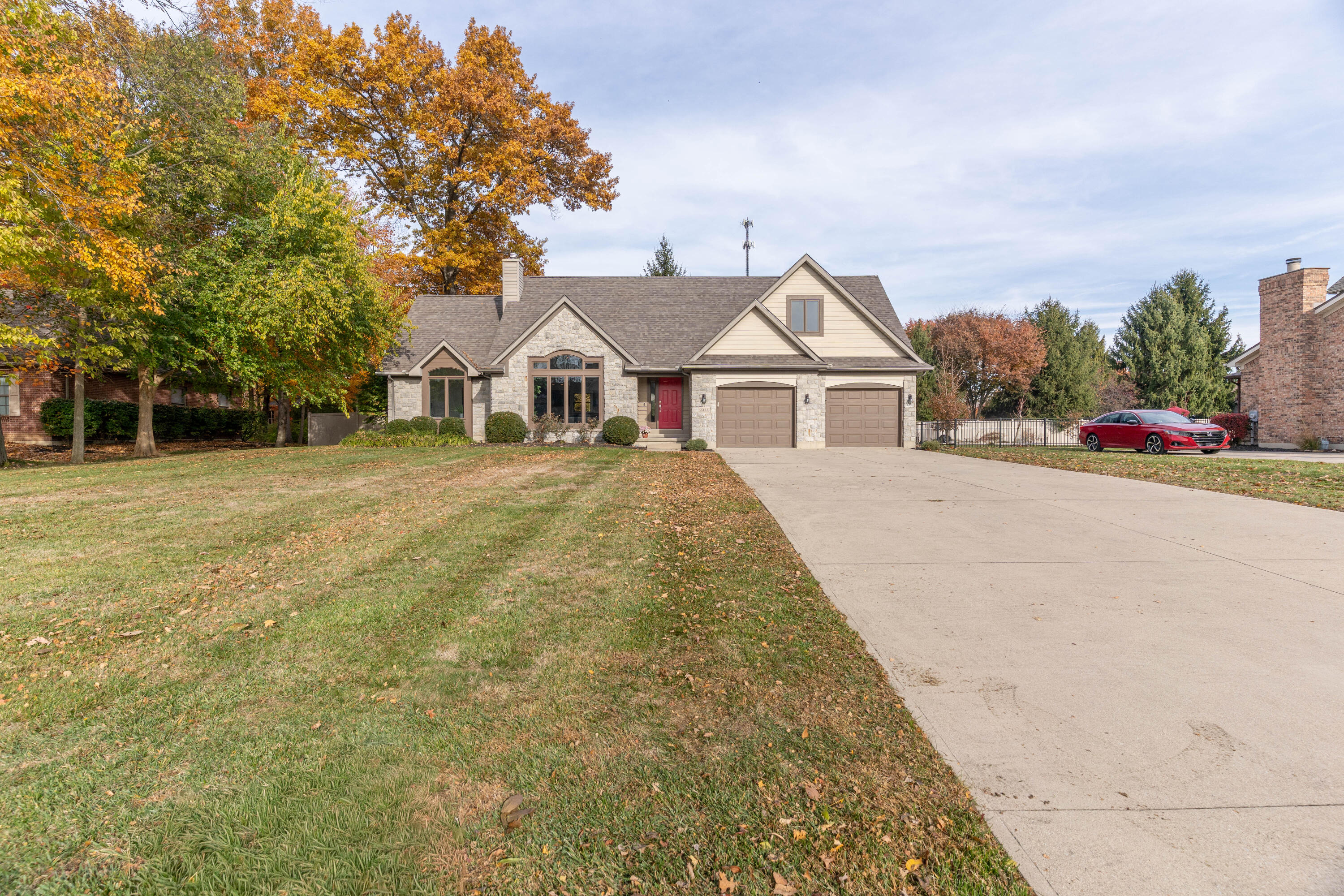 2355 Worthington Drive, Troy, Ohio 45373