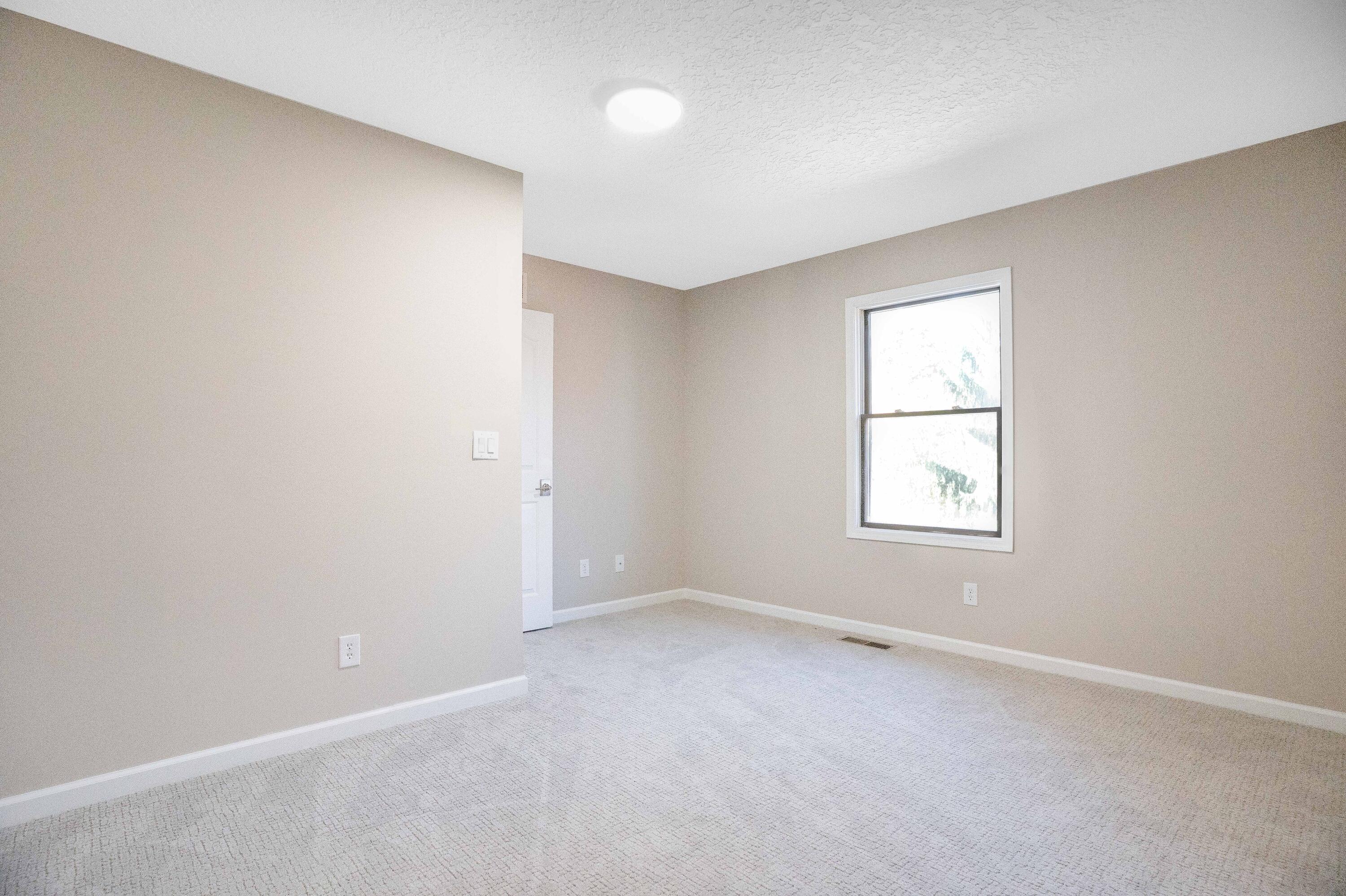 2355 Worthington Drive, Troy, Ohio 45373