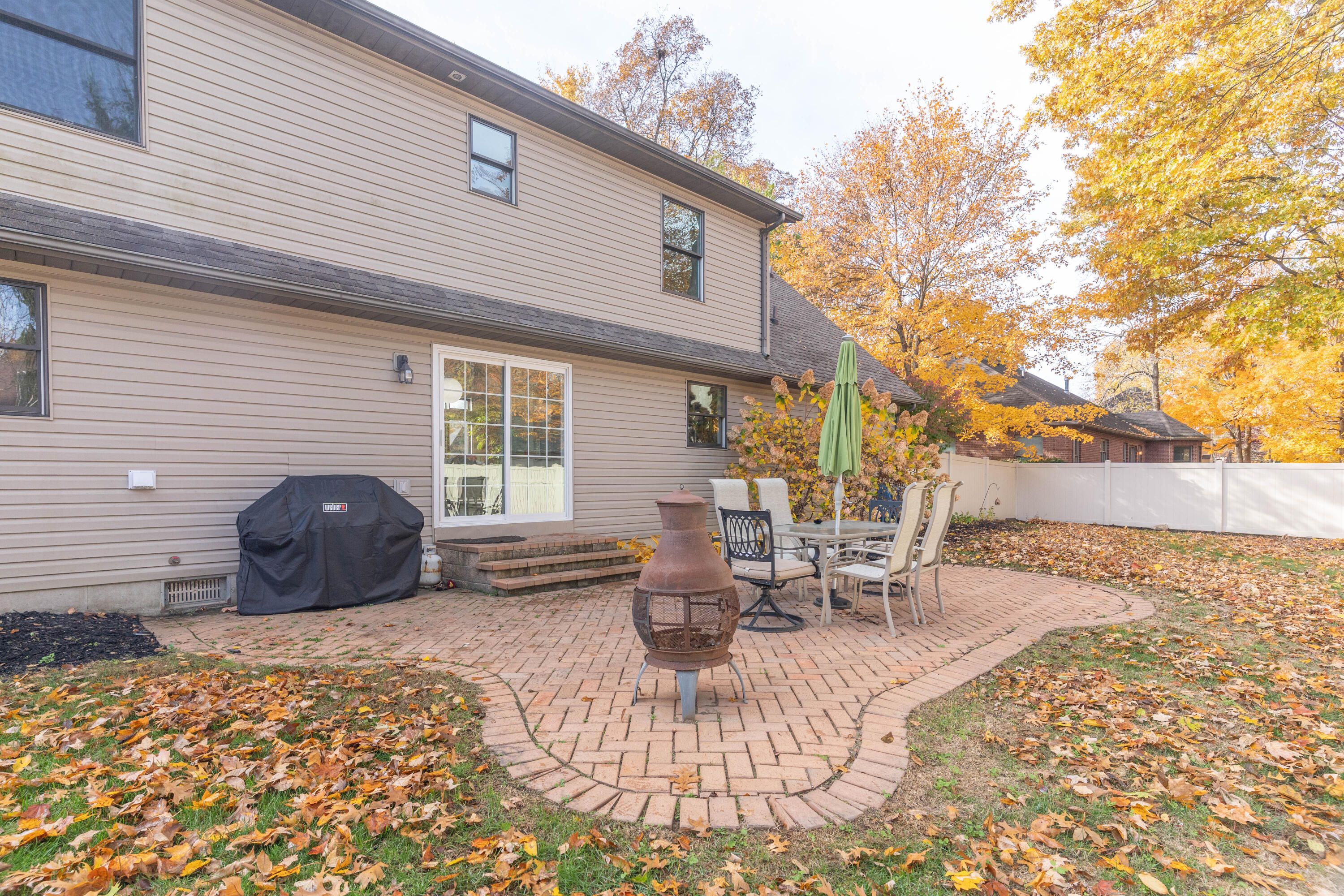 2355 Worthington Drive, Troy, Ohio 45373