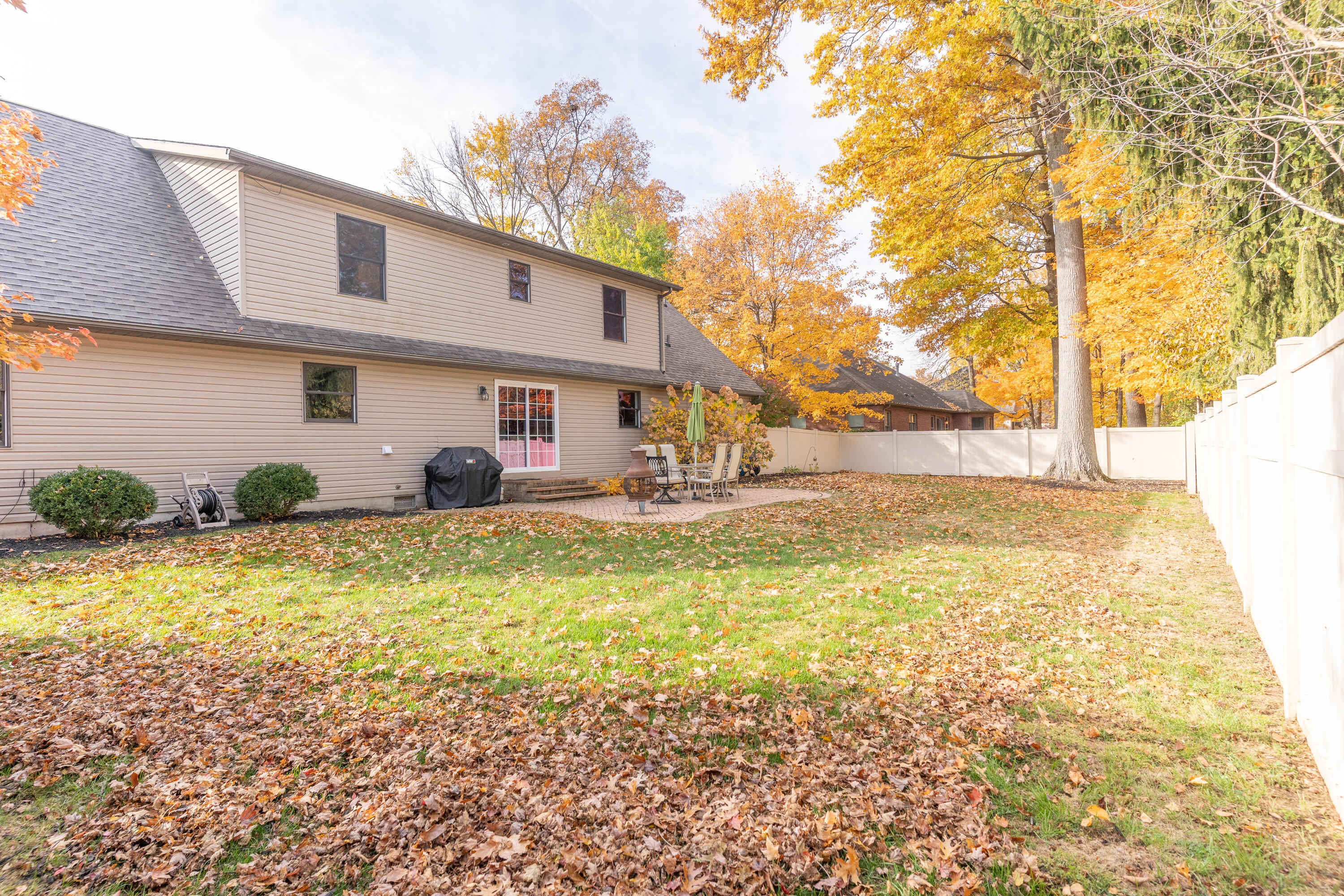 2355 Worthington Drive, Troy, Ohio 45373