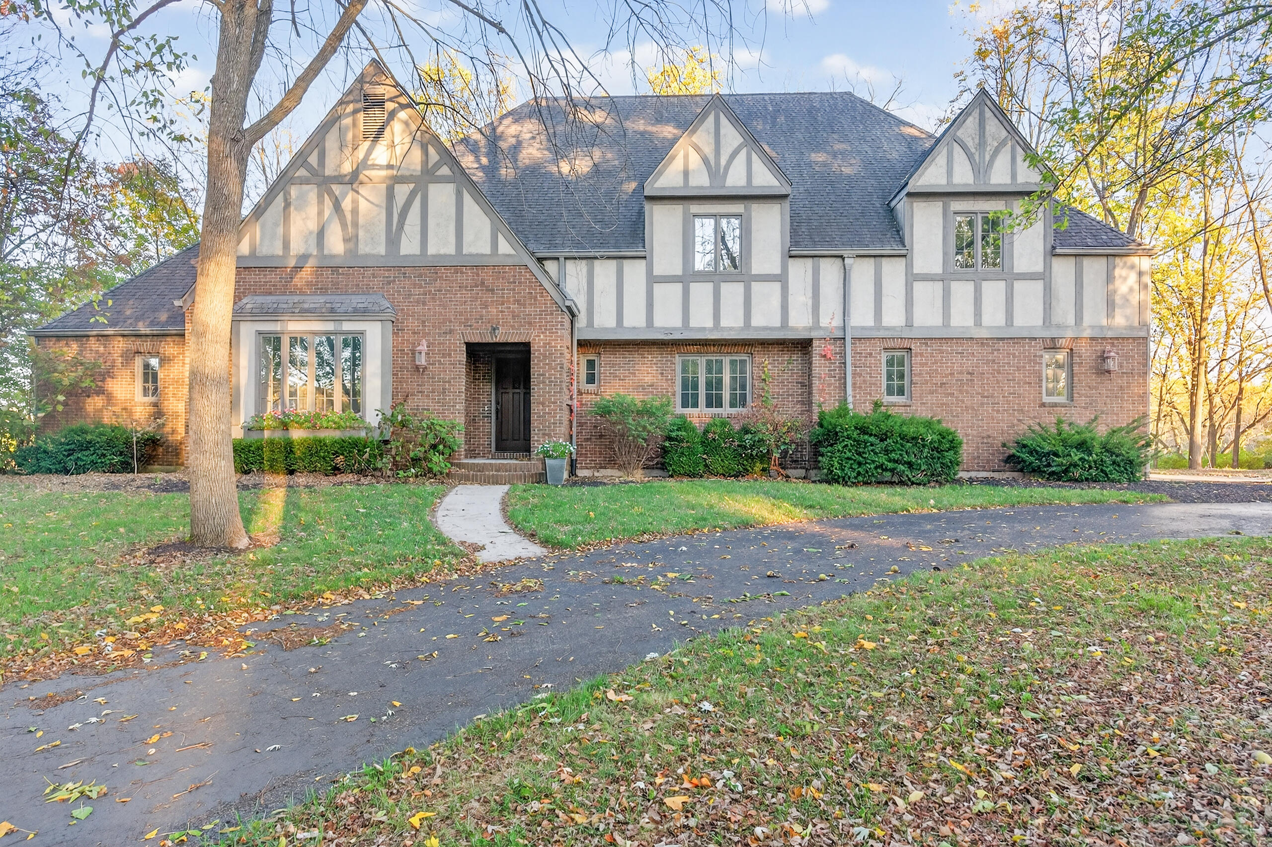 1160 Premwood Drive, Troy, Ohio 45373