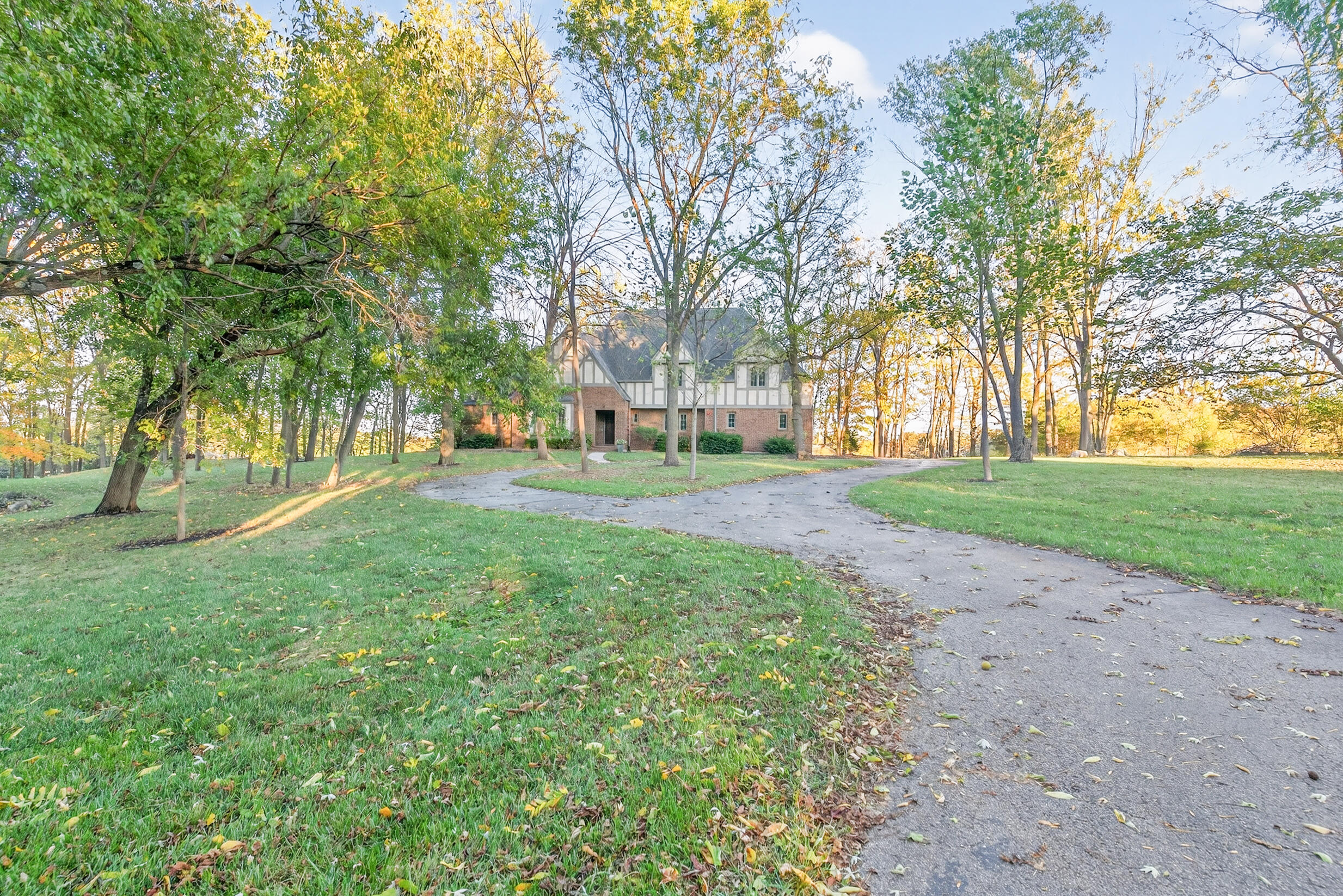 1160 Premwood Drive, Troy, Ohio 45373