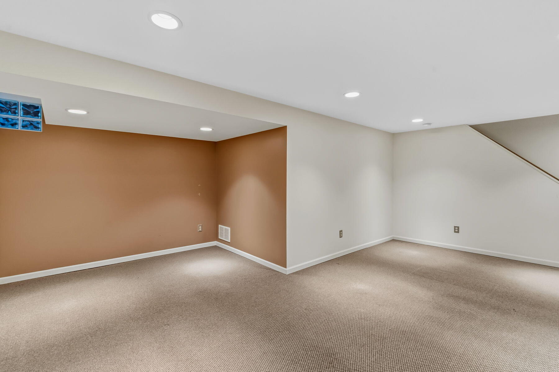 2600 Pennbrook Court, Hilliard, Ohio 43026