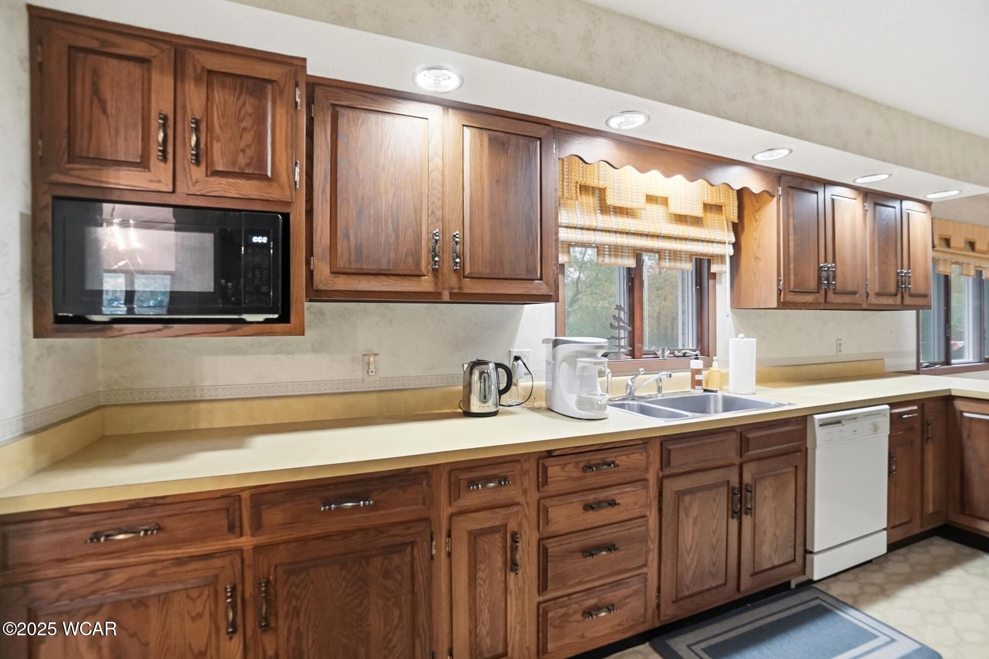 137 Caribou Circle, Lima, Ohio