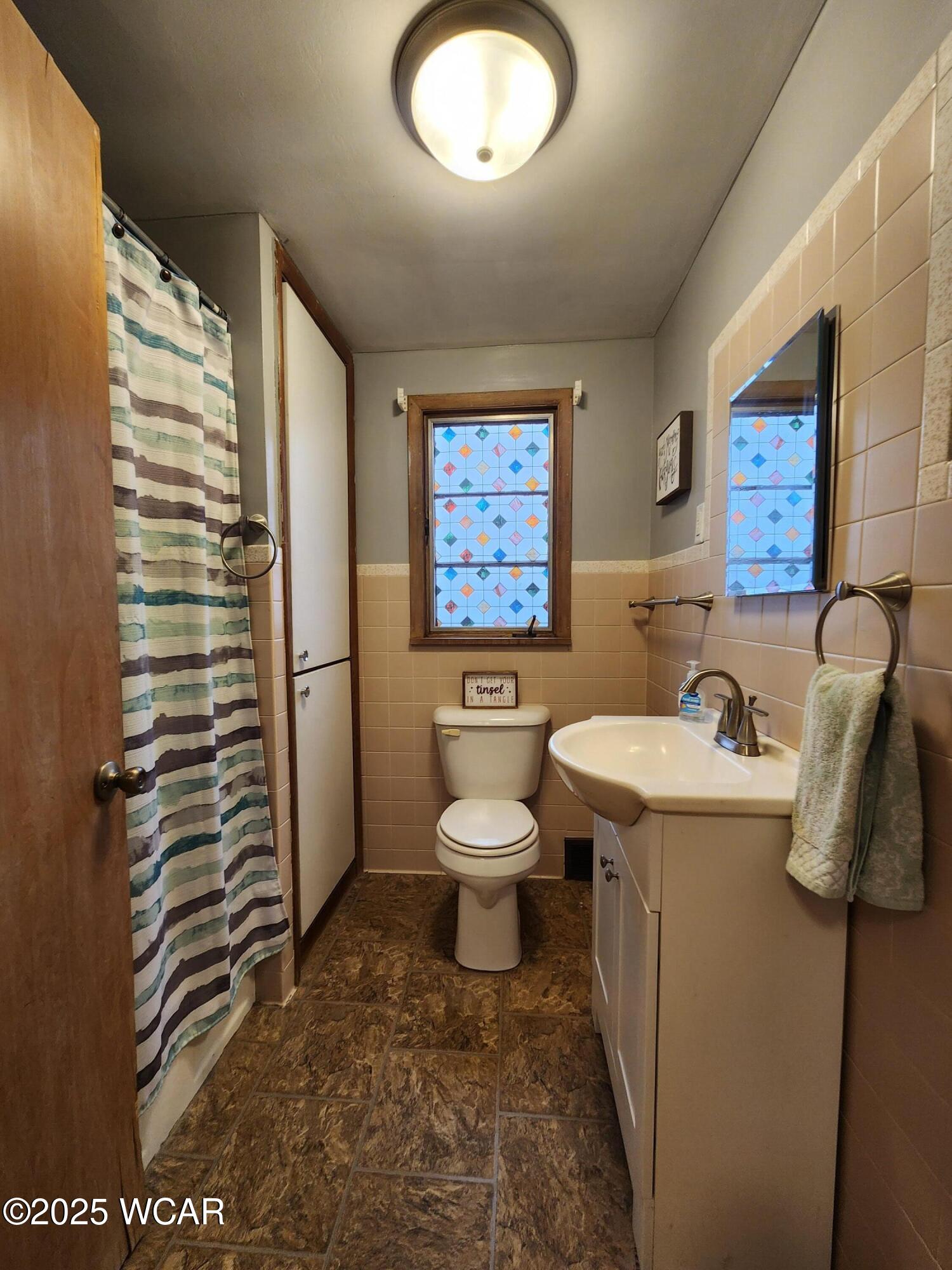 128 North Avenue, Ada, Ohio