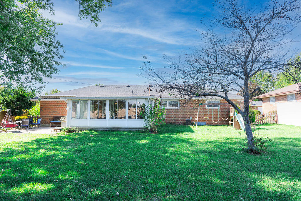 5220 Ridgewood Road, Springfield, Ohio 45503