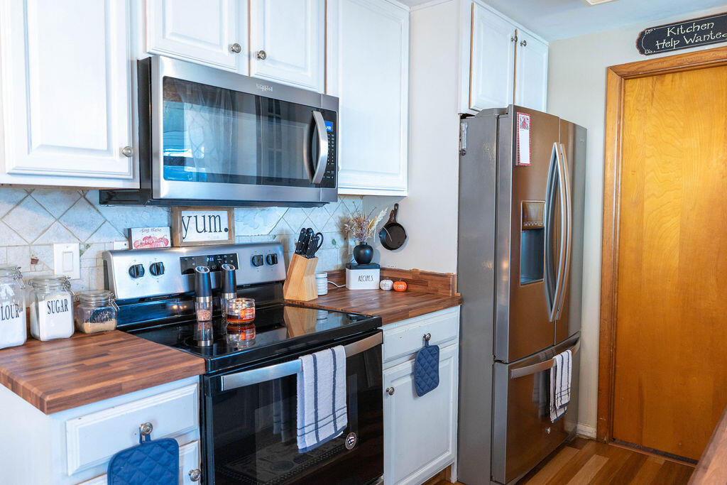 5220 Ridgewood Road, Springfield, Ohio 45503