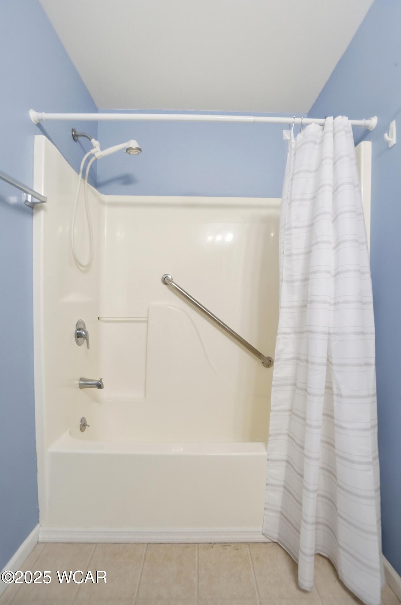 324 Stone Hedge Lane, Kenton, Ohio