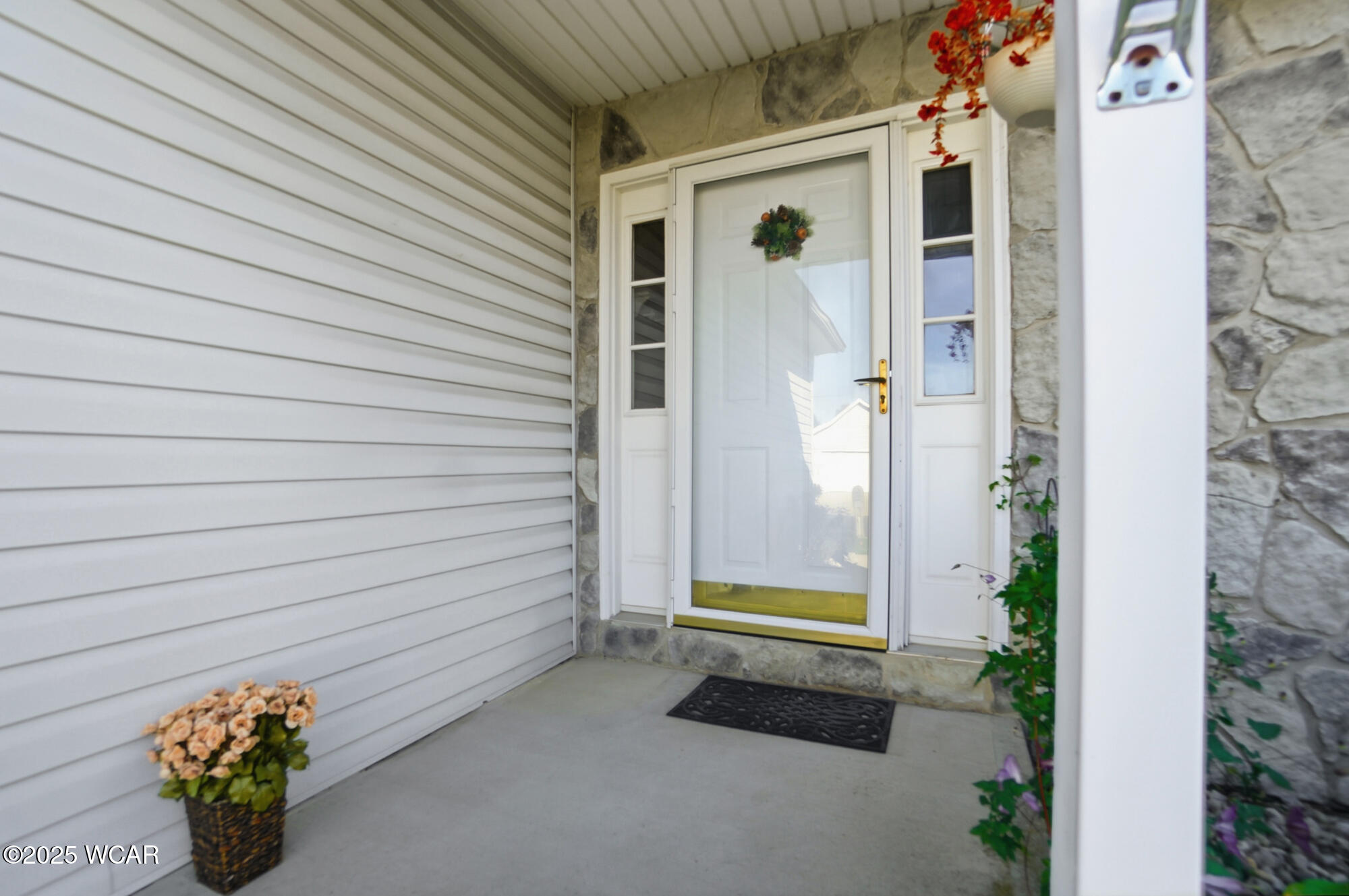 324 Stone Hedge Lane, Kenton, Ohio