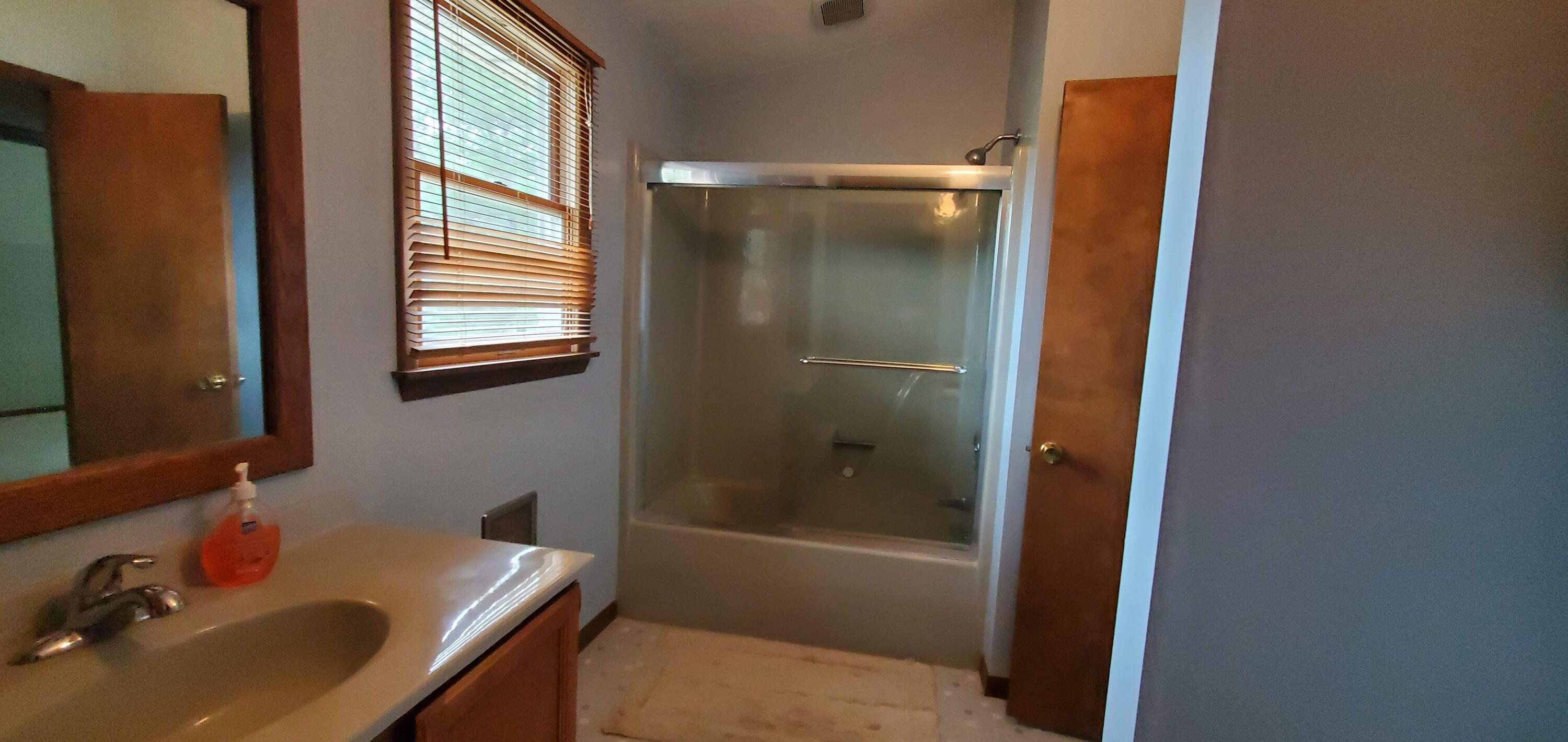 15810 Sunset Boulevard, Wapakoneta, Ohio 45895