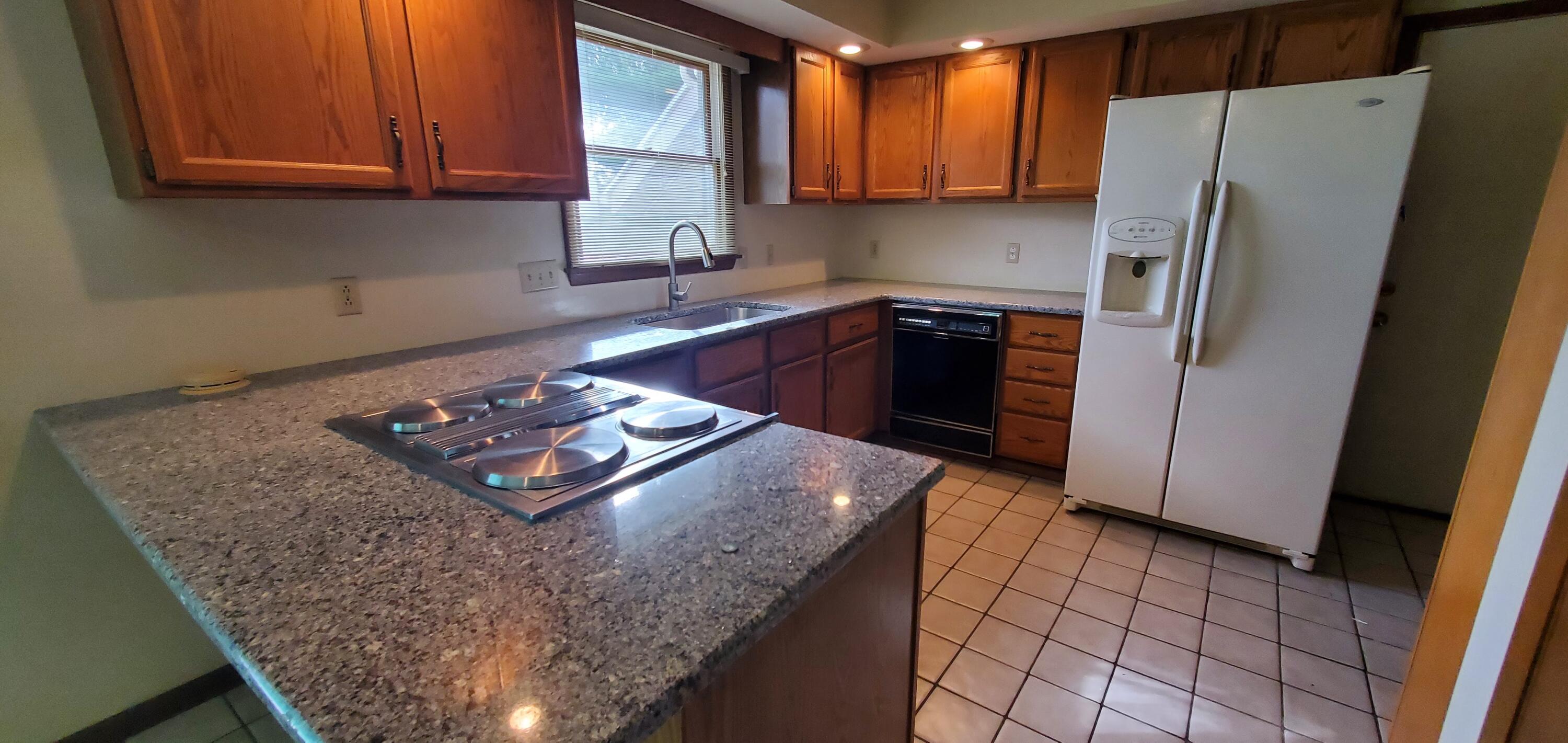 15810 Sunset Boulevard, Wapakoneta, Ohio 45895