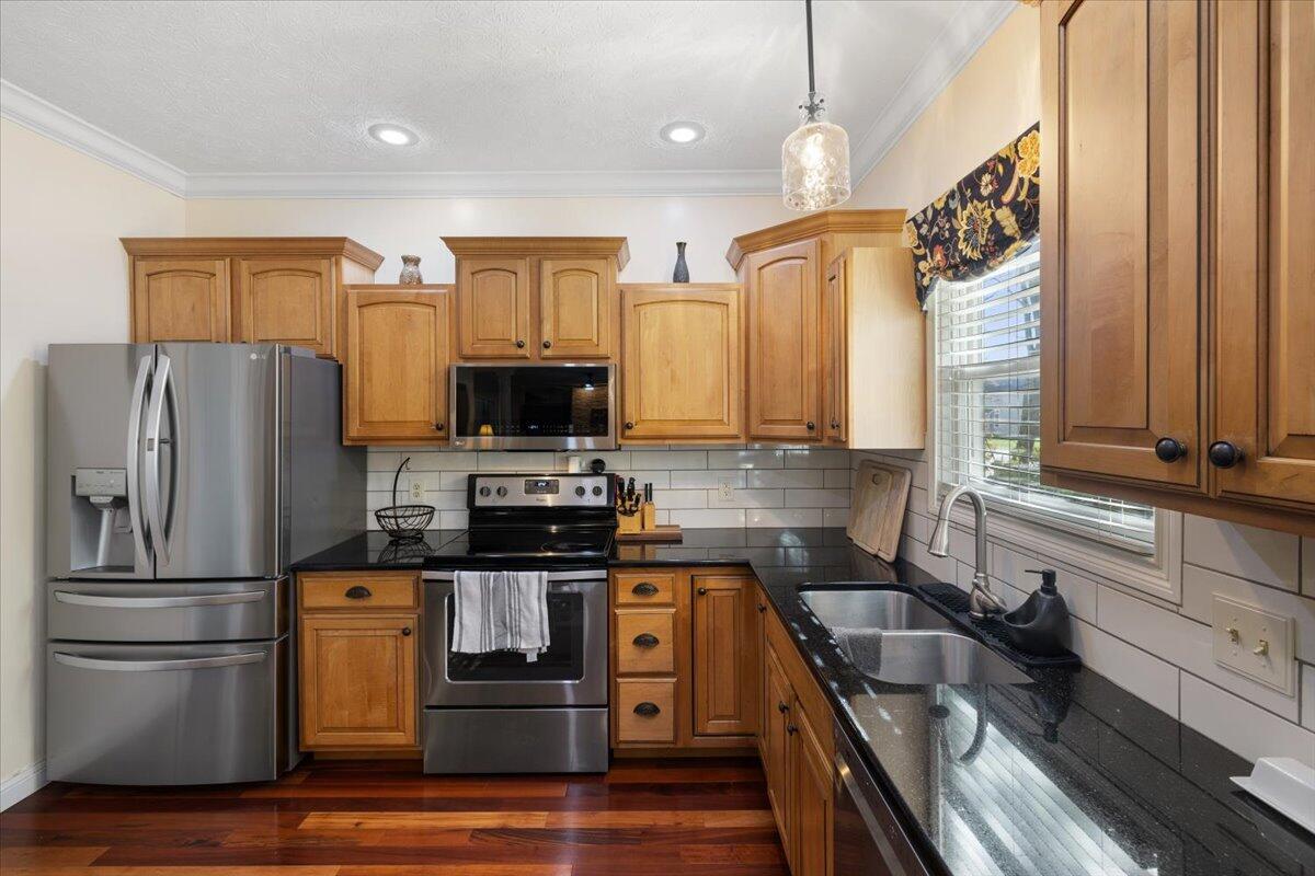 2600 Meadowpoint Drive, Troy, Ohio 45373