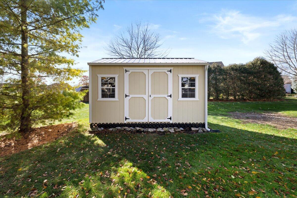 2600 Meadowpoint Drive, Troy, Ohio 45373