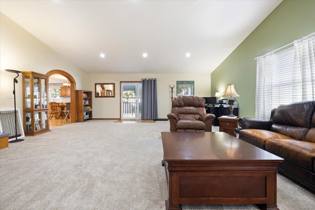 505 Deerwood Drive, Piqua, Ohio 45356