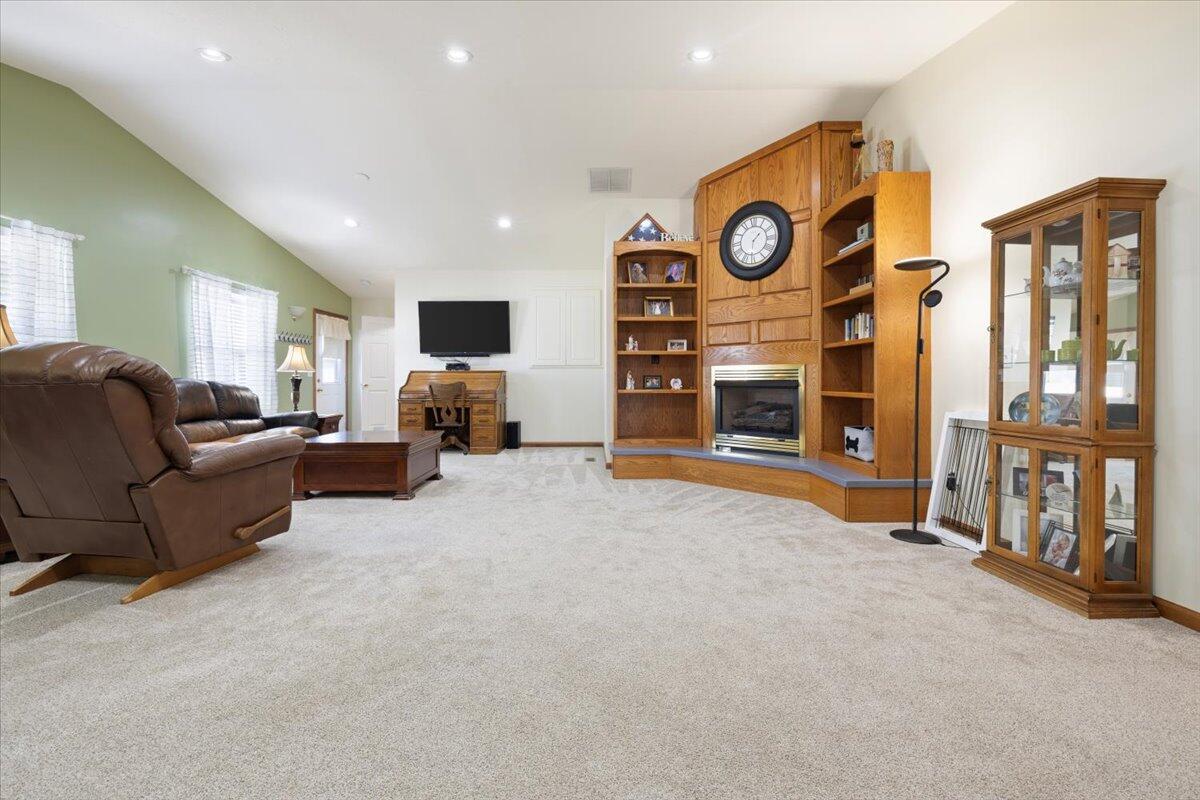 505 Deerwood Drive, Piqua, Ohio 45356