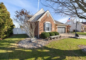 505 Deerwood Drive, Piqua, Ohio 45356, 3 Bedrooms Bedrooms, ,2 BathroomsBathrooms,Residential,For Sale,Deerwood,1042535