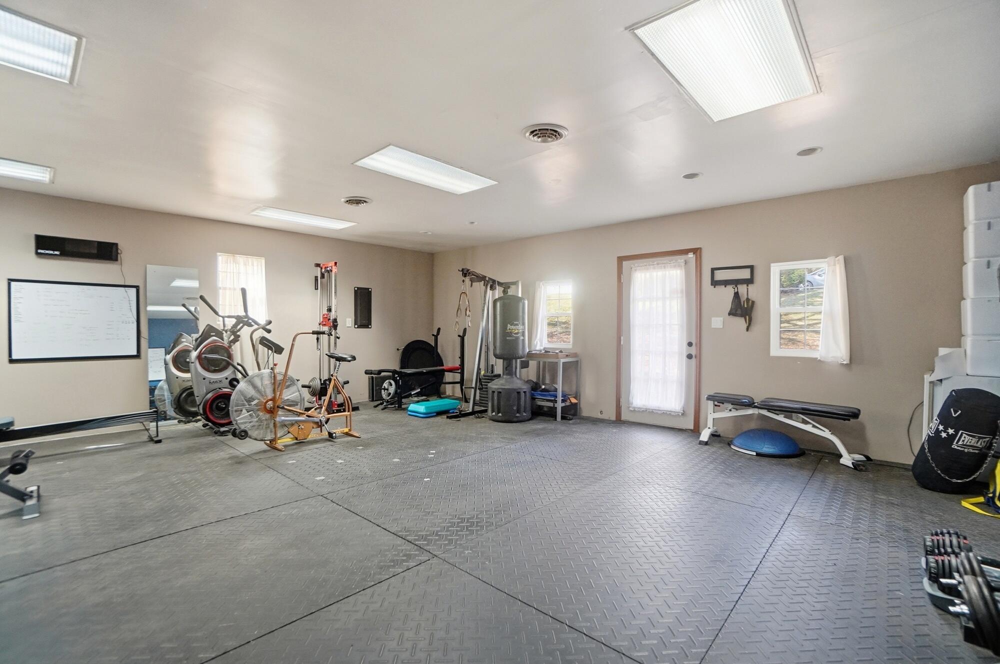 917 White Oak Drive, Springfield, Ohio 45504