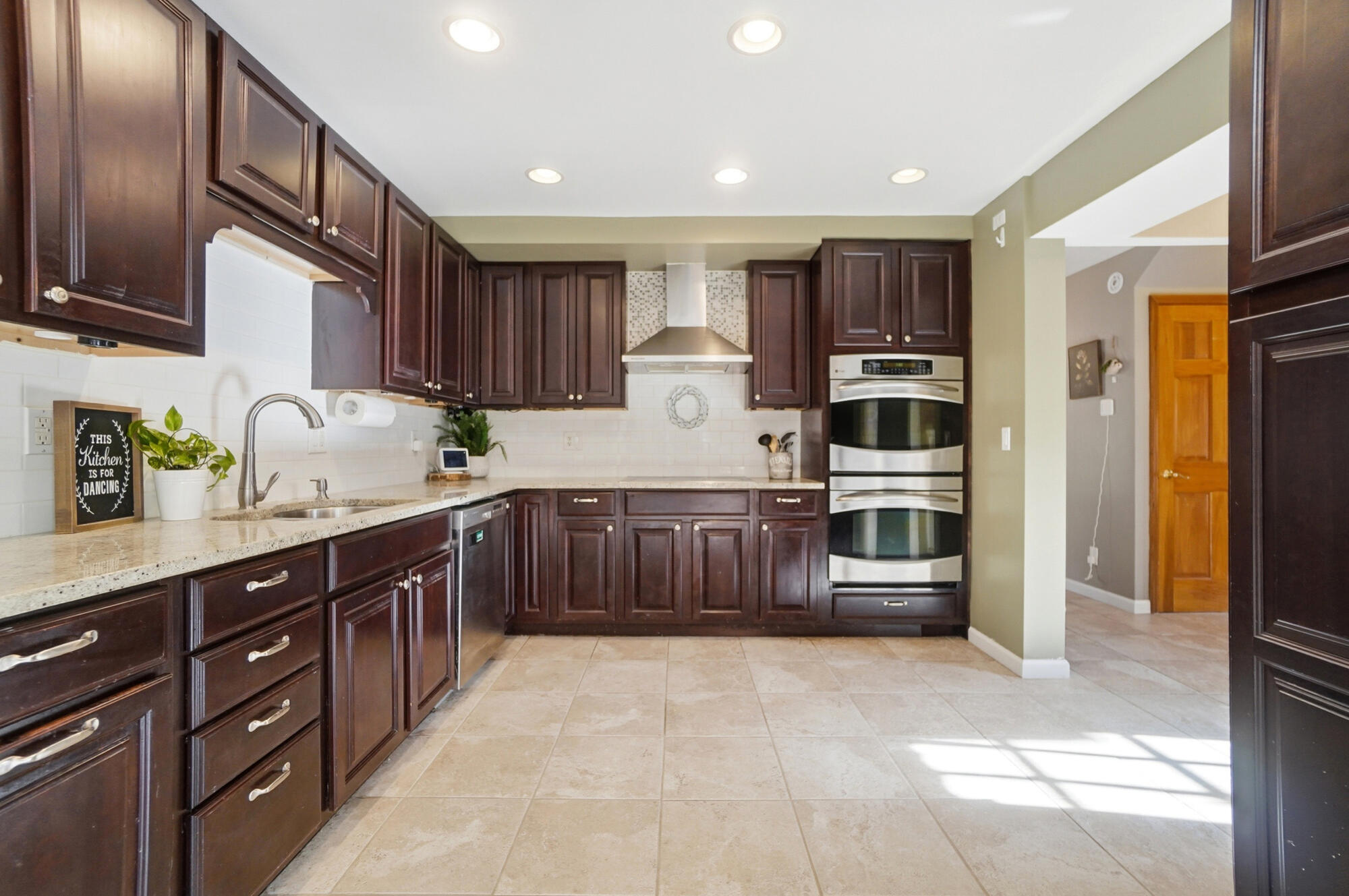 917 White Oak Drive, Springfield, Ohio 45504