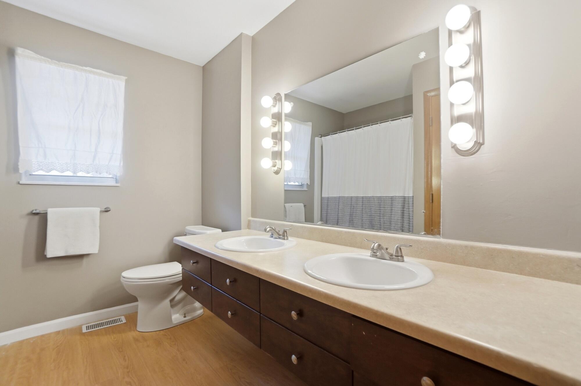 917 White Oak Drive, Springfield, Ohio 45504