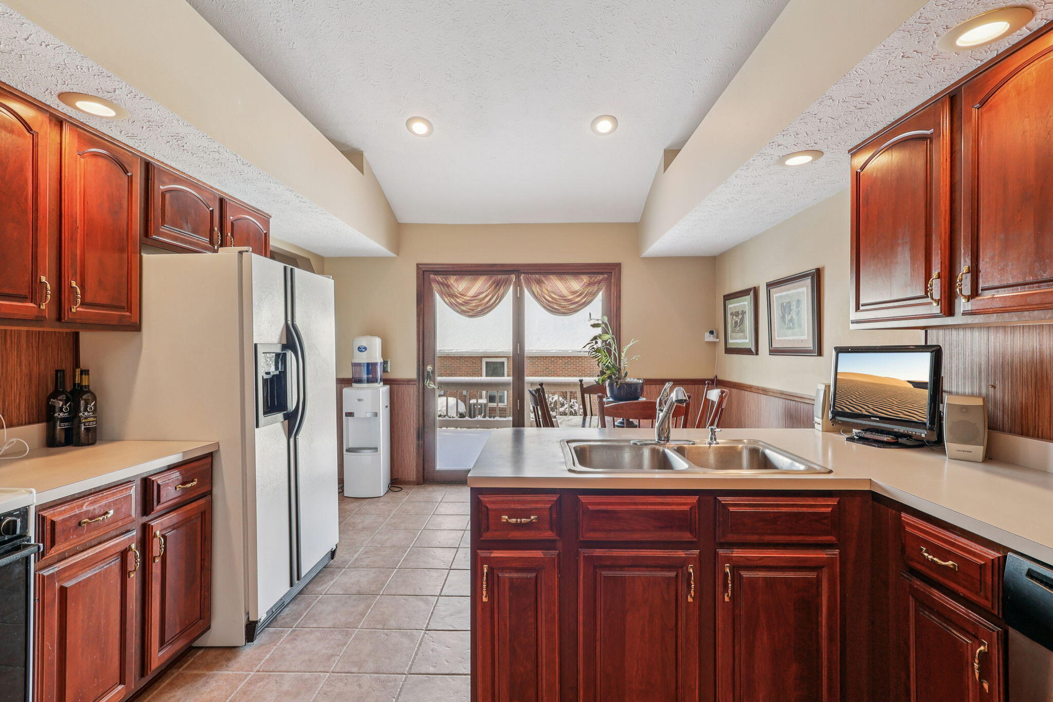 915 Winston Lane, Tipp City, Ohio 45371