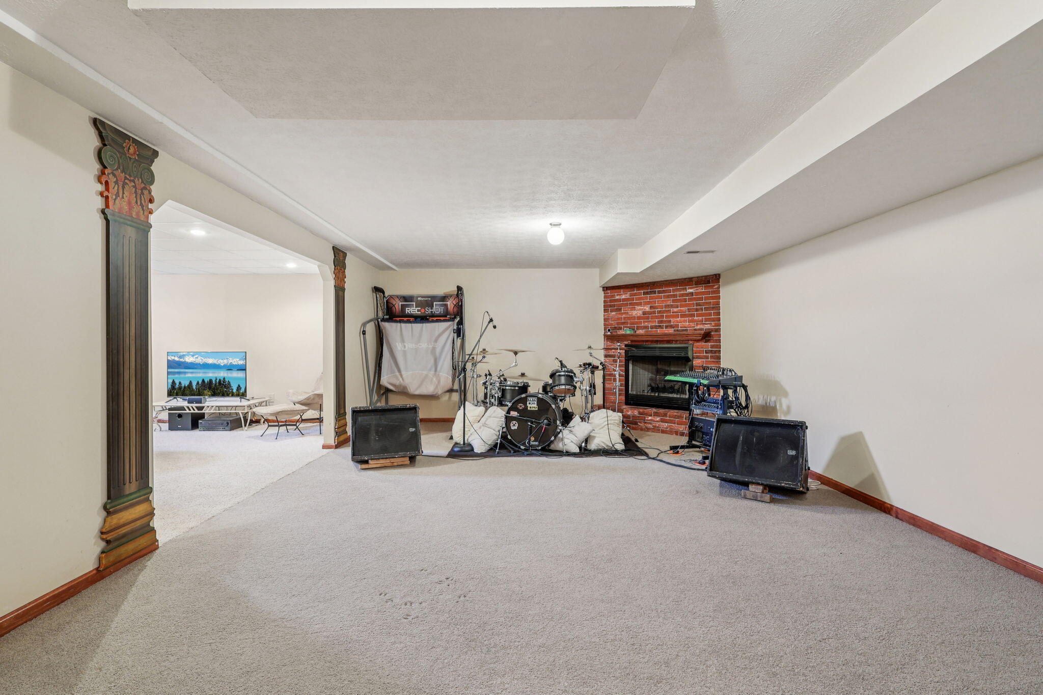 915 Winston Lane, Tipp City, Ohio 45371