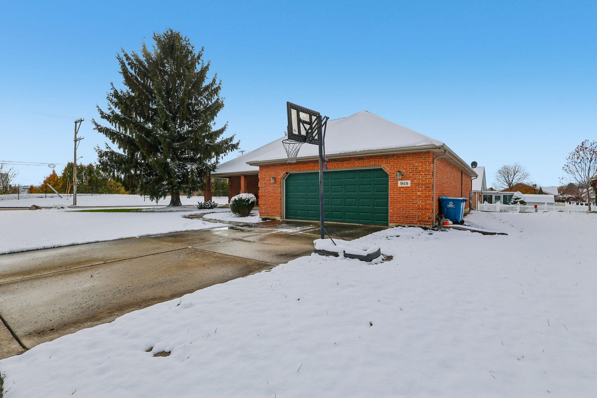 915 Winston Lane, Tipp City, Ohio 45371