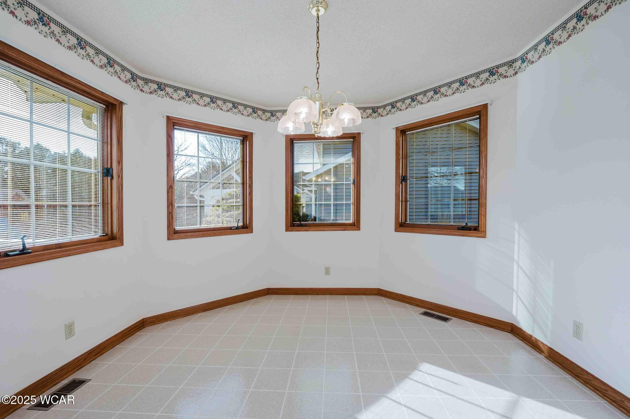 1220 Rose Anna Drive, Delphos, Ohio