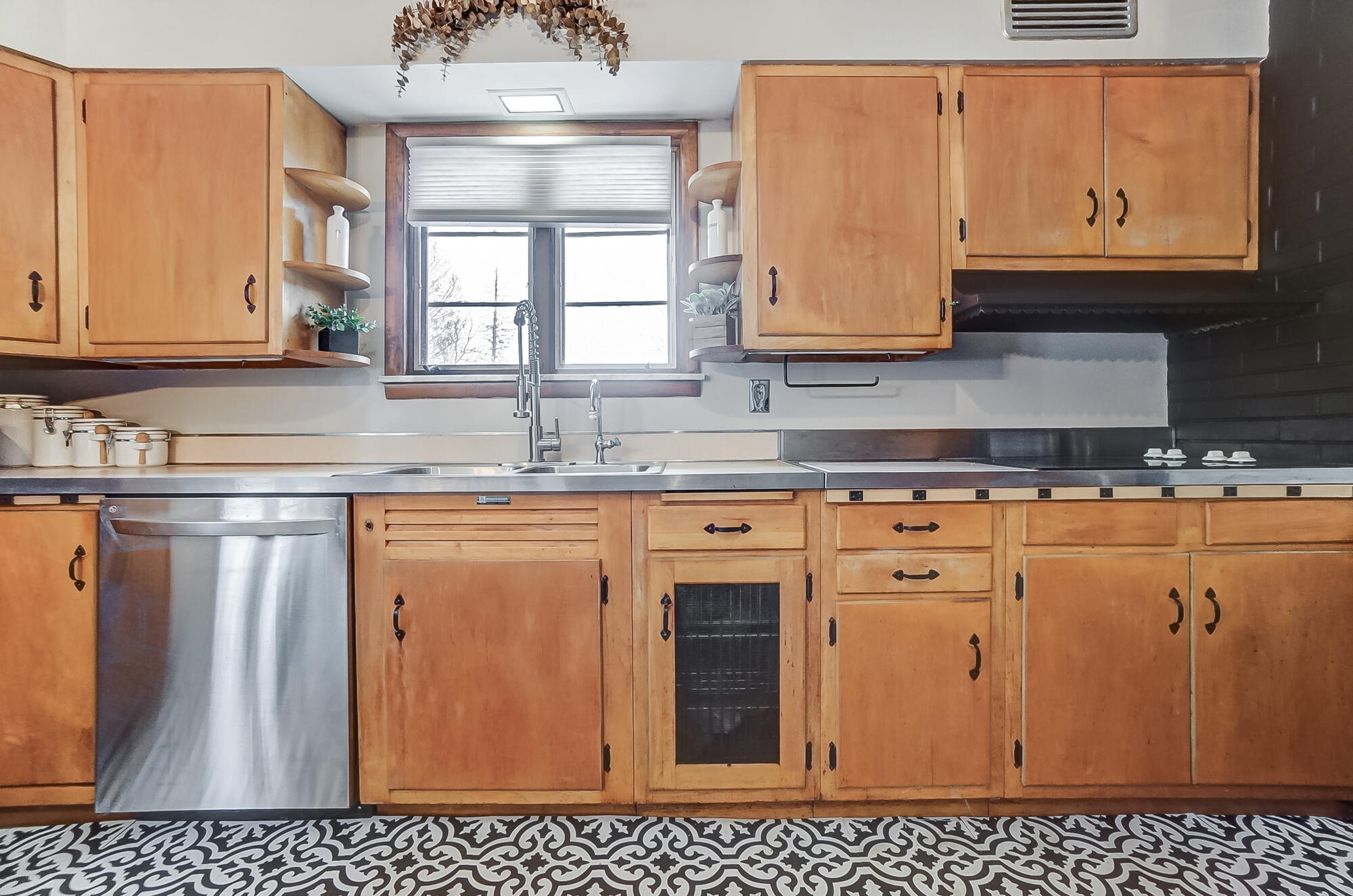 709 Shrine Road, Springfield, Ohio 45504