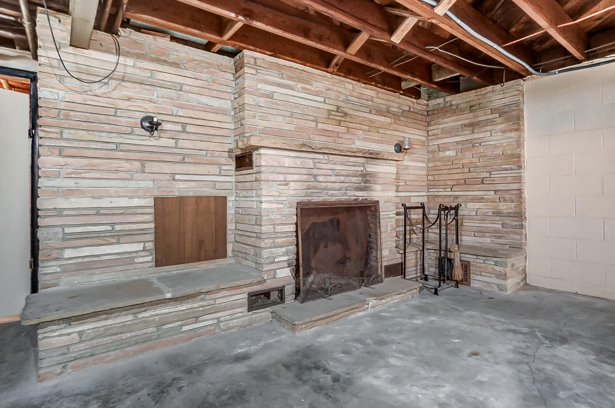 709 Shrine Road, Springfield, Ohio 45504