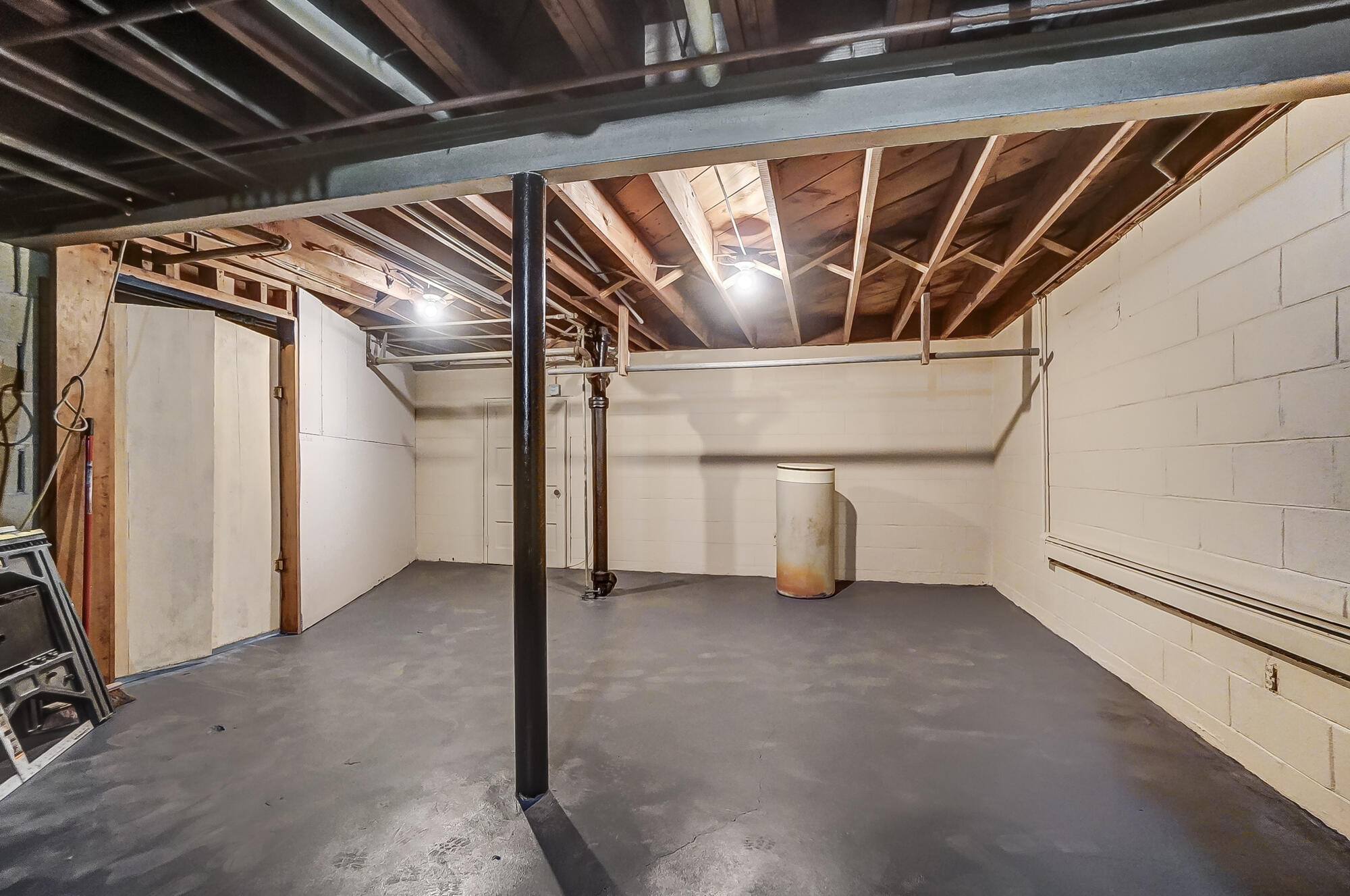 709 Shrine Road, Springfield, Ohio 45504