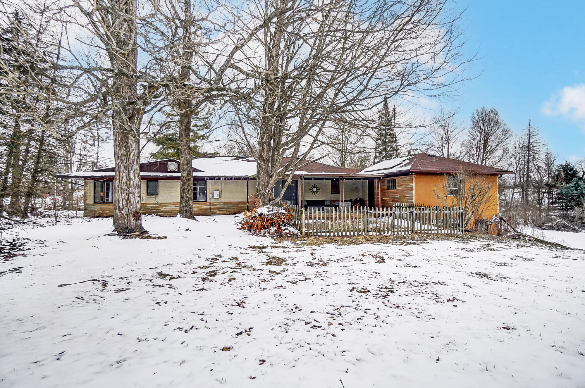 709 Shrine Road, Springfield, Ohio 45504