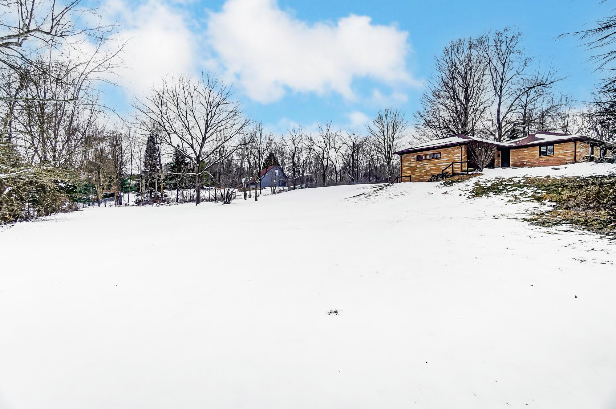 709 Shrine Road, Springfield, Ohio 45504