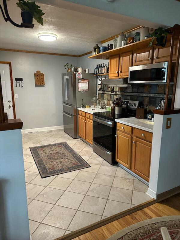 2434 Burnett Rd Road, Springfield, Ohio 45505