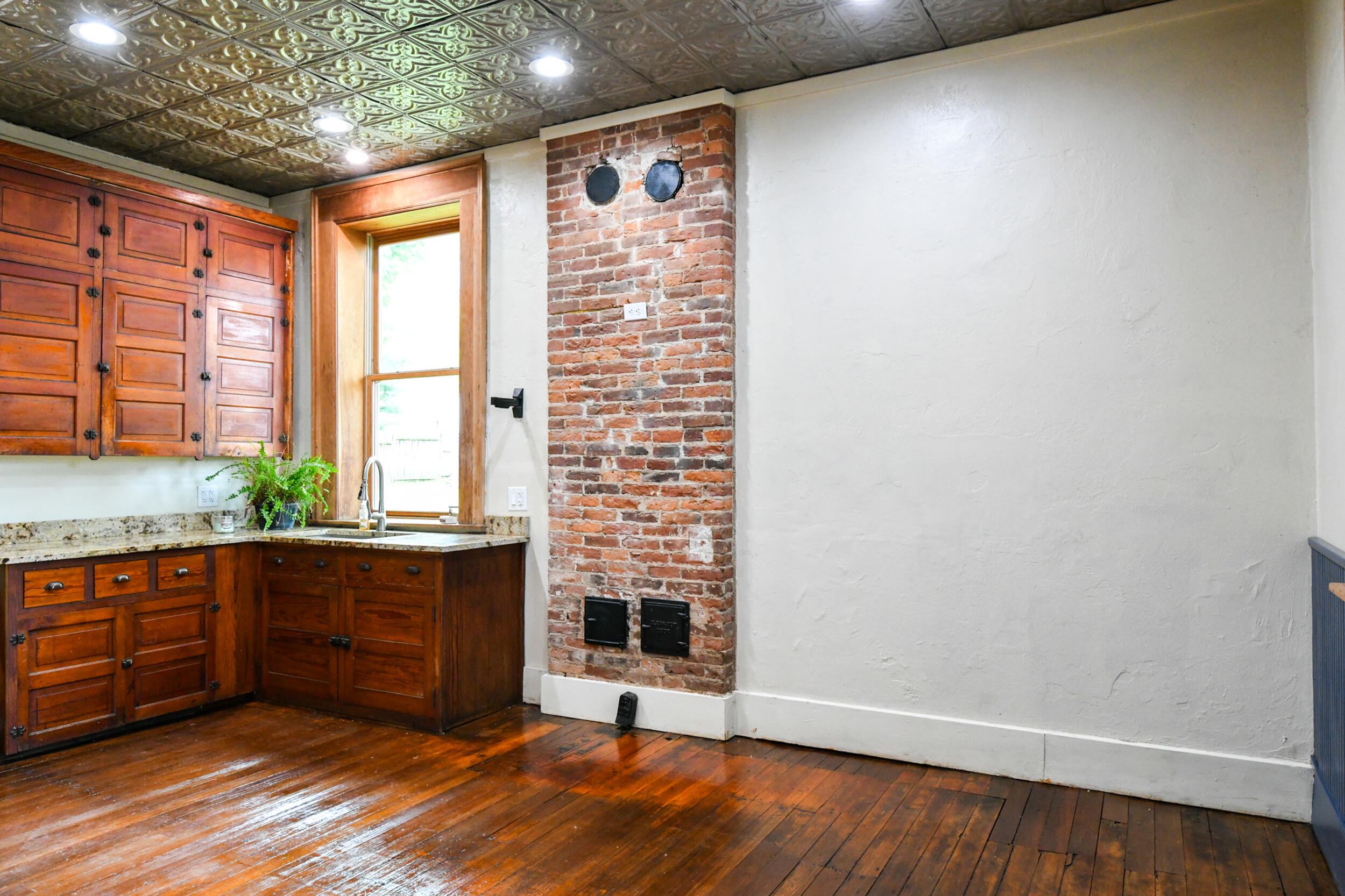 361 Upper Valley Pike, Springfield, Ohio 45504