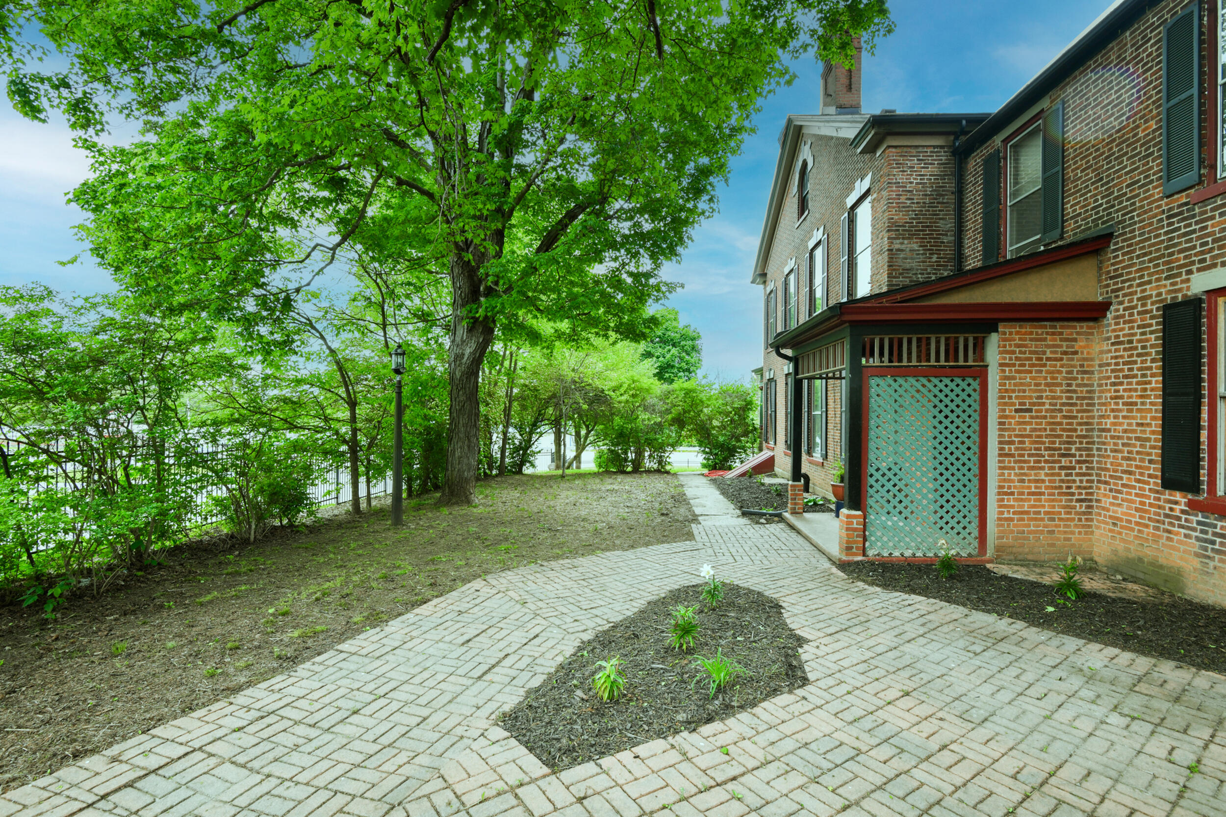 361 Upper Valley Pike, Springfield, Ohio 45504