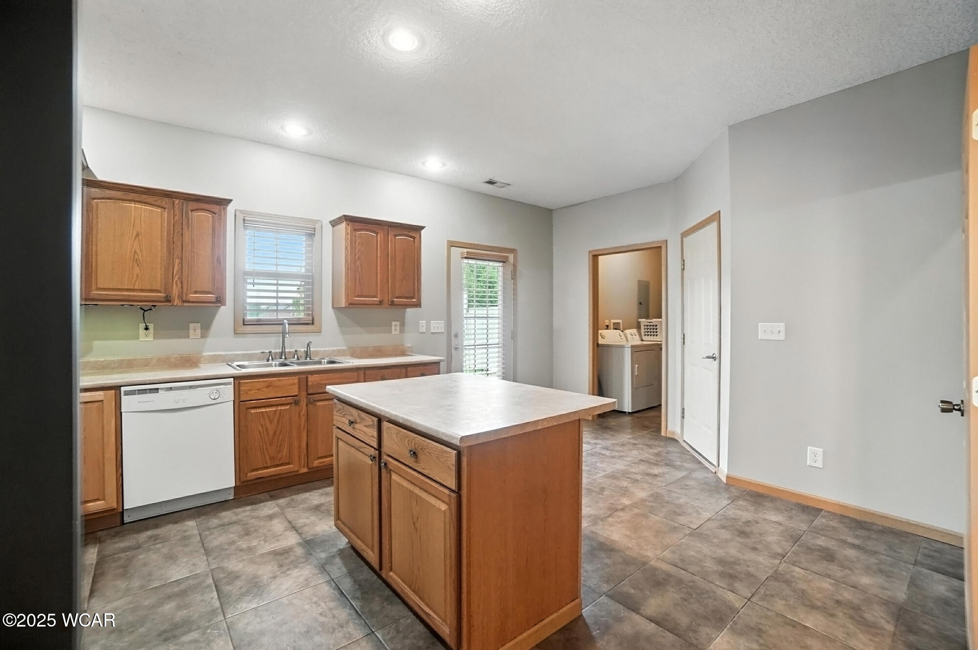 2921 Lilly Drive, Lima, Ohio