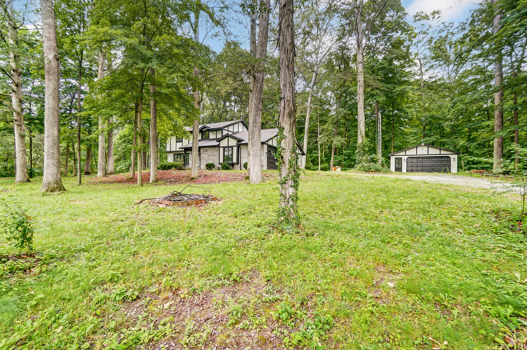 22284 State Route 198, Wapakoneta, Ohio 45895