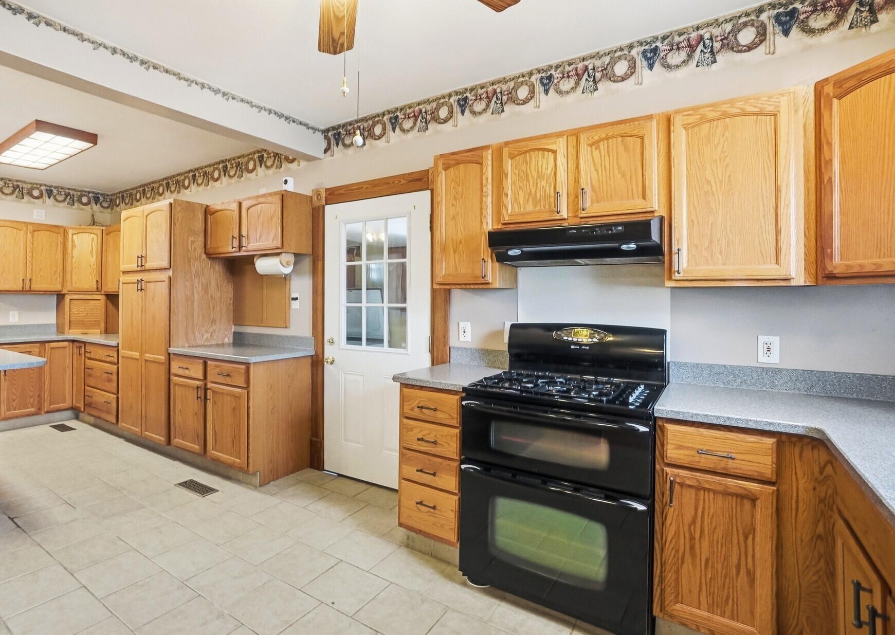 735 Main Street, Lima, Ohio 45801