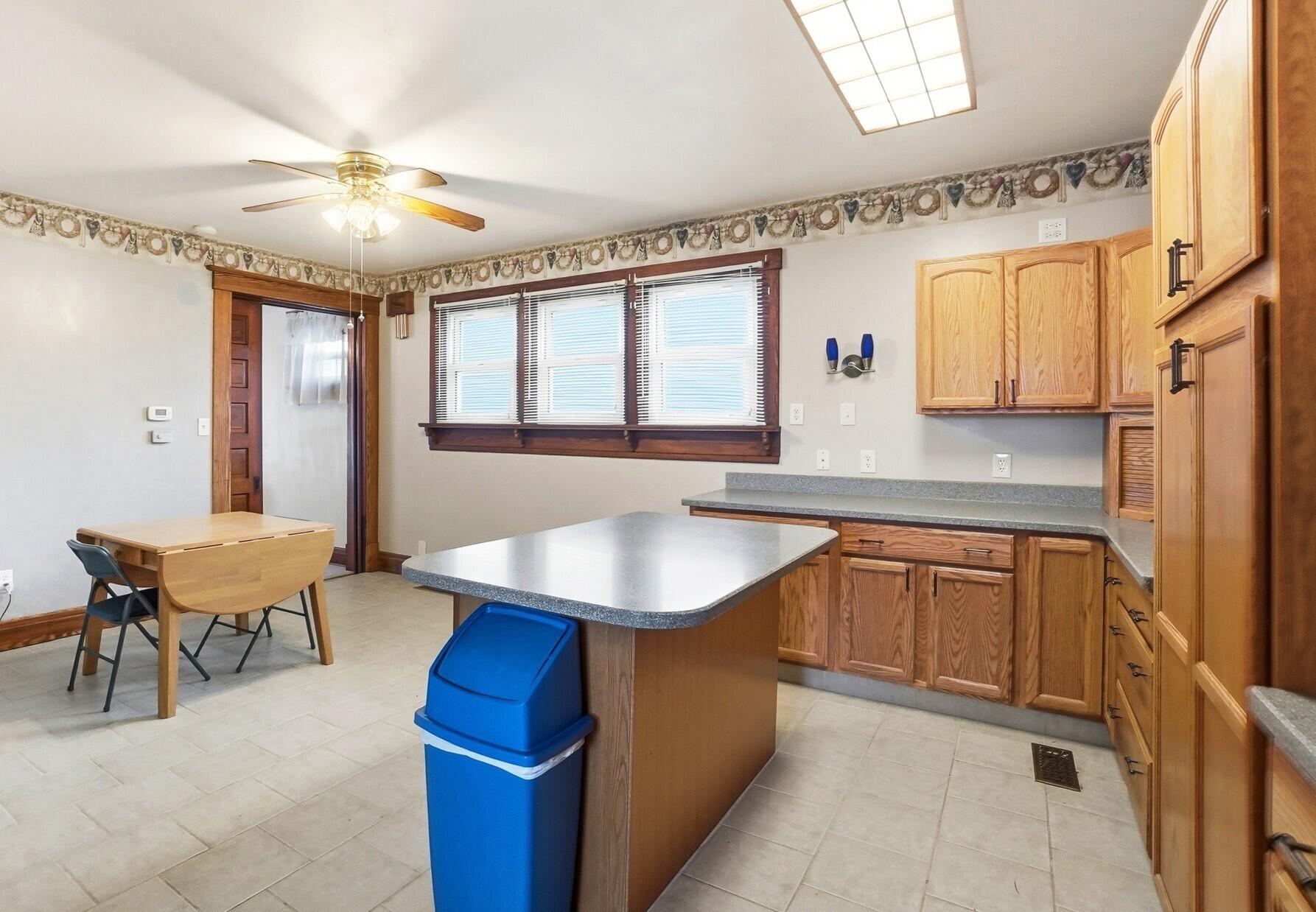 735 Main Street, Lima, Ohio 45801