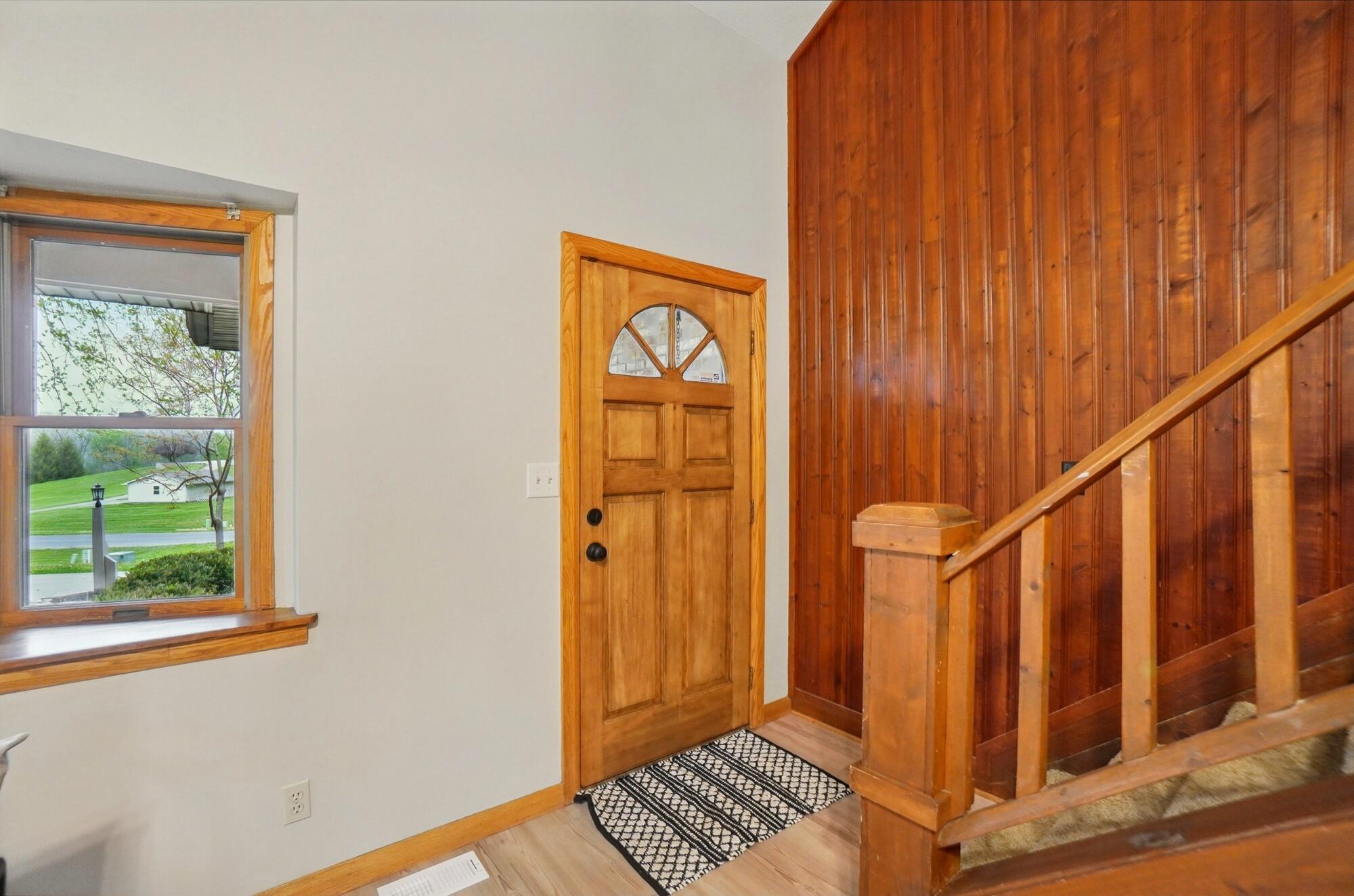 81 Country Road, Urbana, Ohio 43078