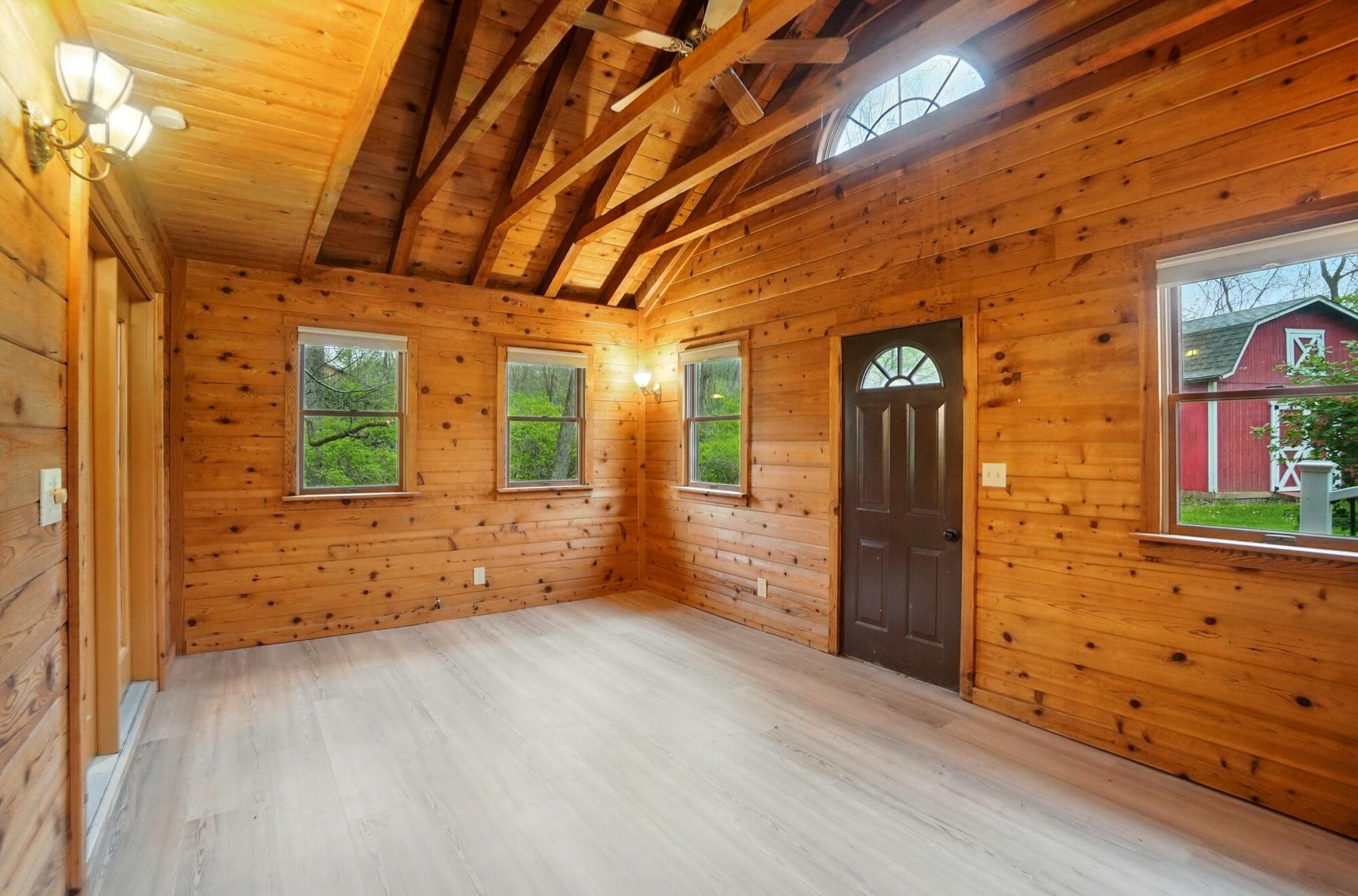 81 Country Road, Urbana, Ohio 43078