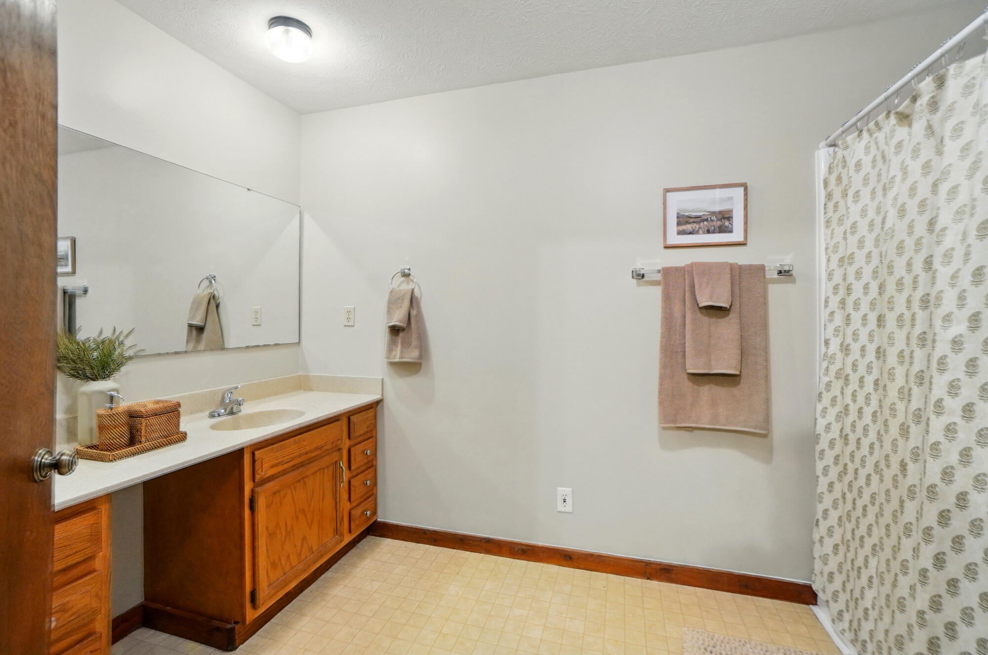 81 Country Road, Urbana, Ohio 43078