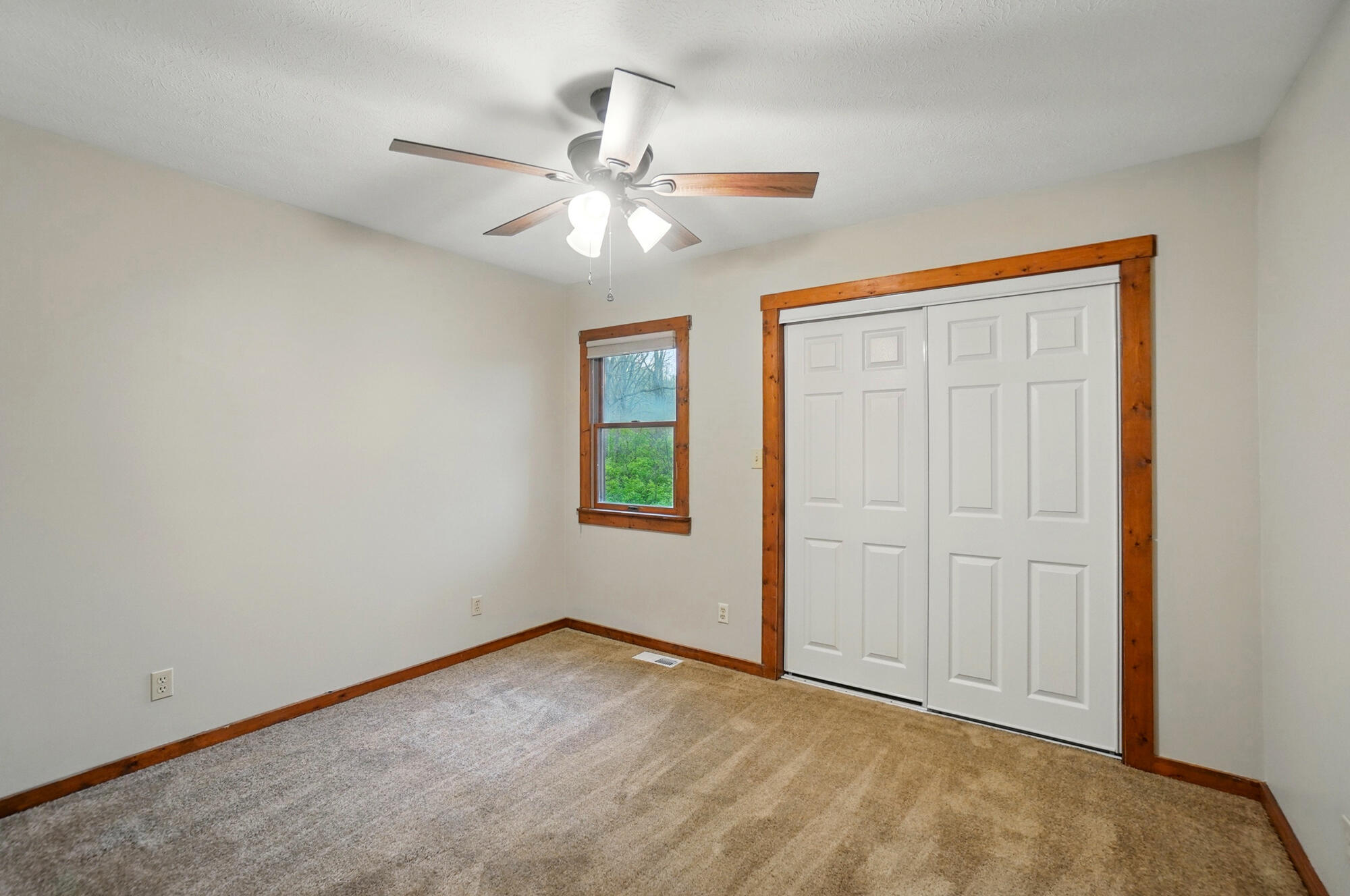 81 Country Road, Urbana, Ohio 43078