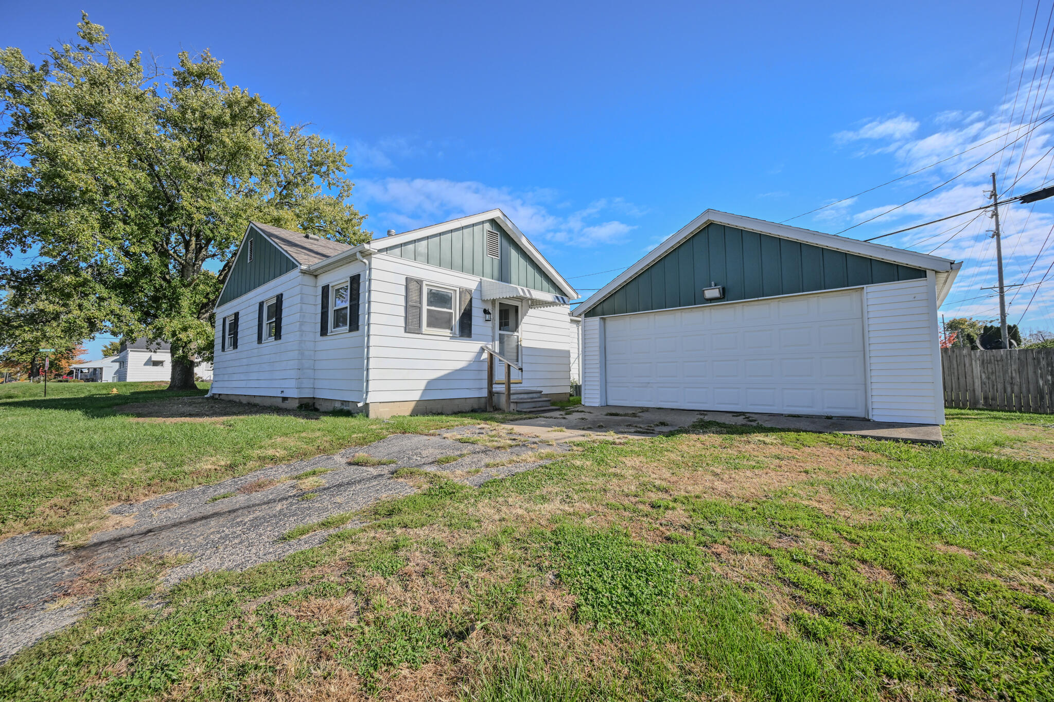 2605 Morton Drive, Springfield, Ohio 45505