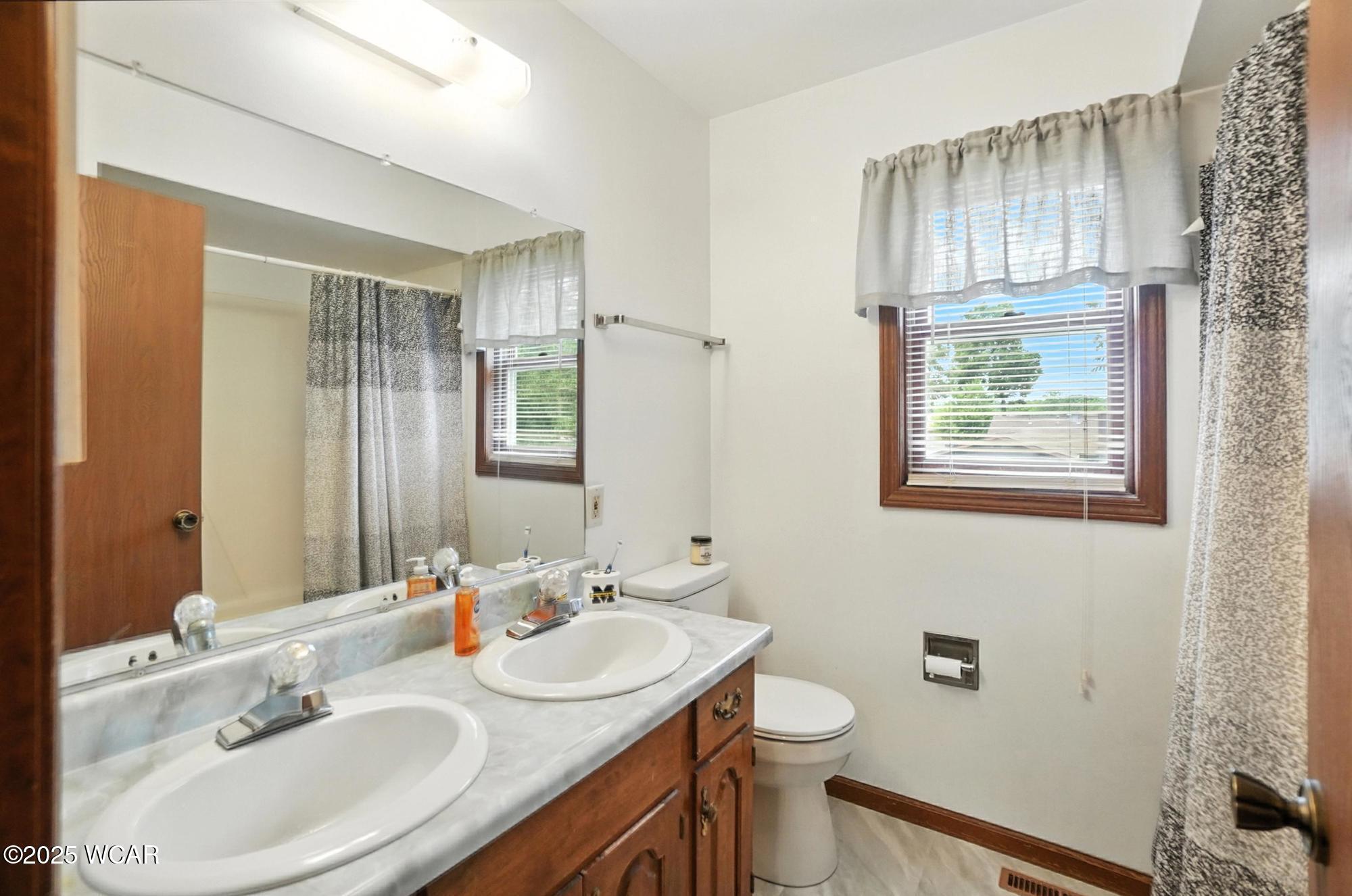 1619 Northbrook Drive, Lima, Ohio