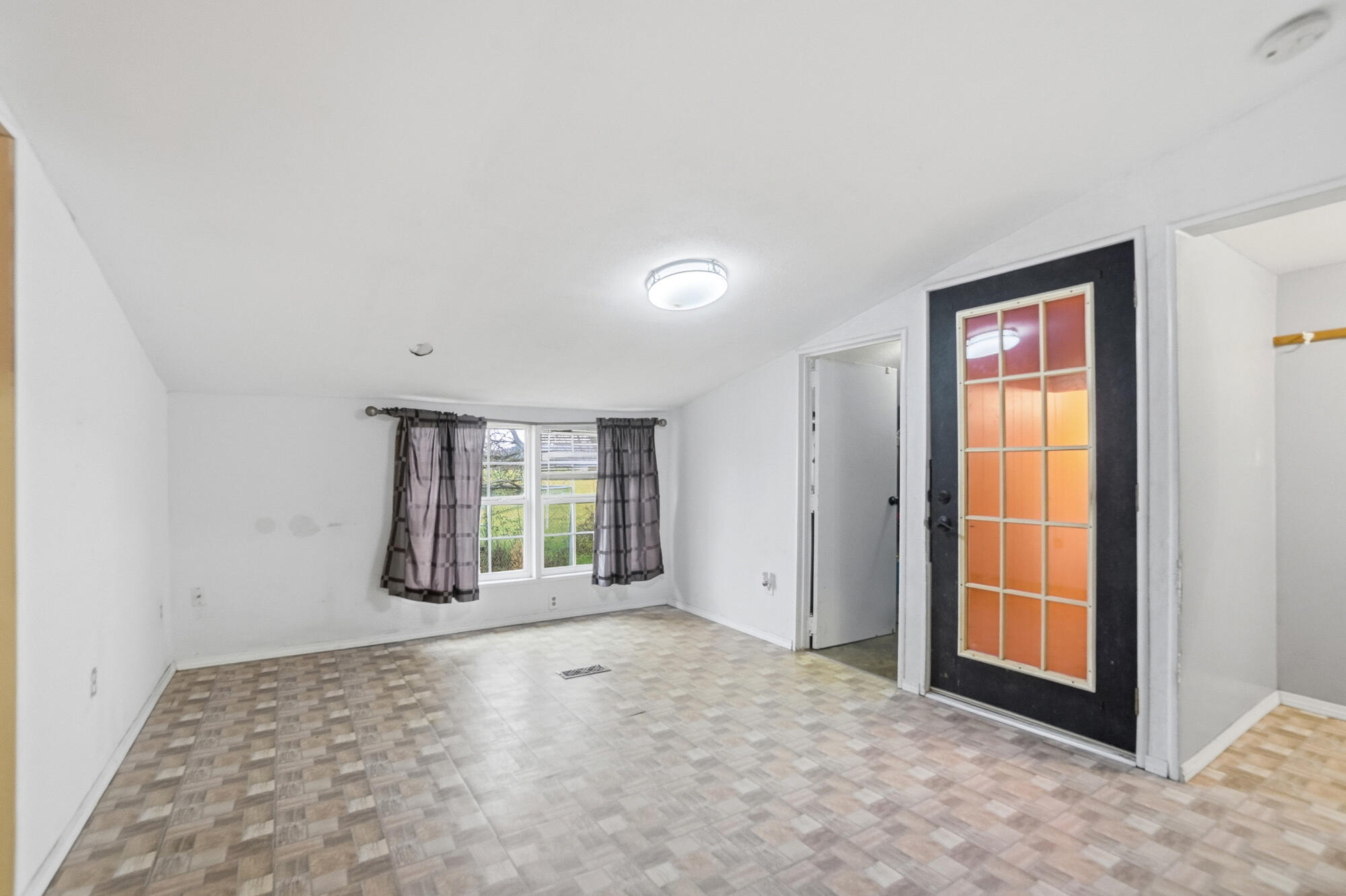 2327 Phillips Road, Harrod, Ohio 45850