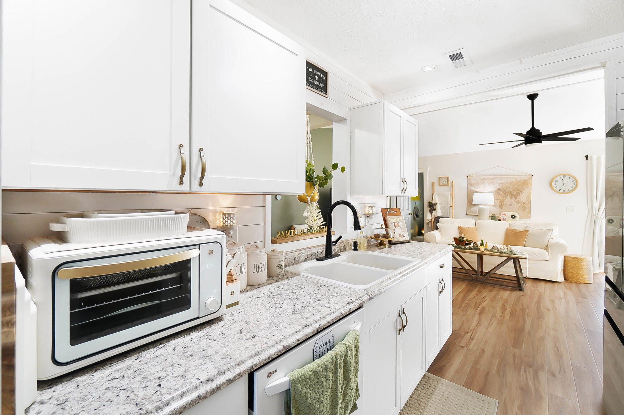 1976 Swallowtail Court, Clayton, Ohio 45315